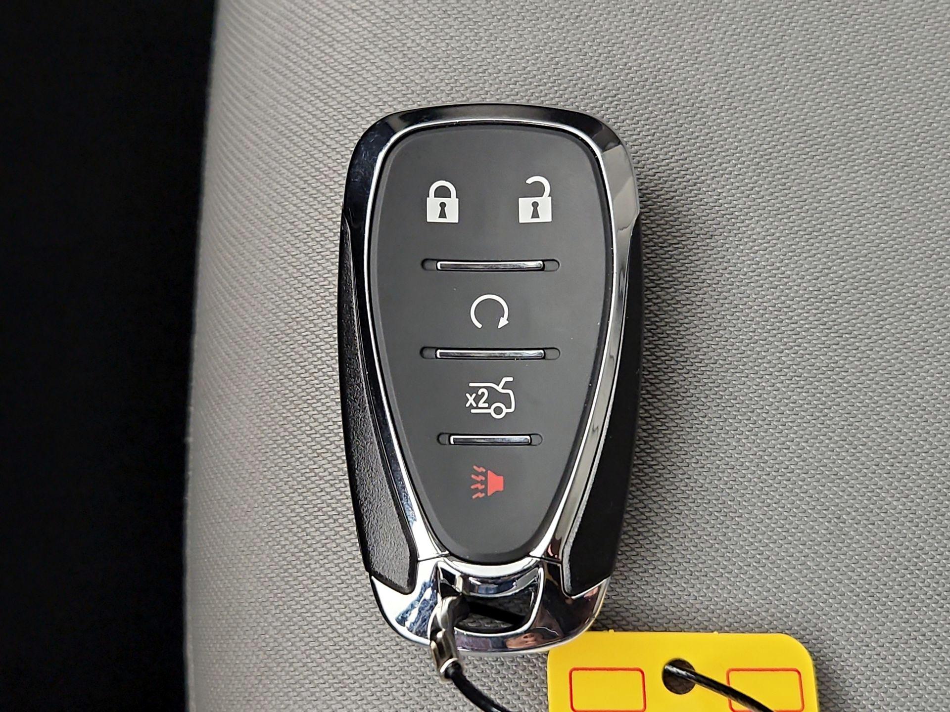 Thumbnail: 2022 Chevrolet Malibu - 20