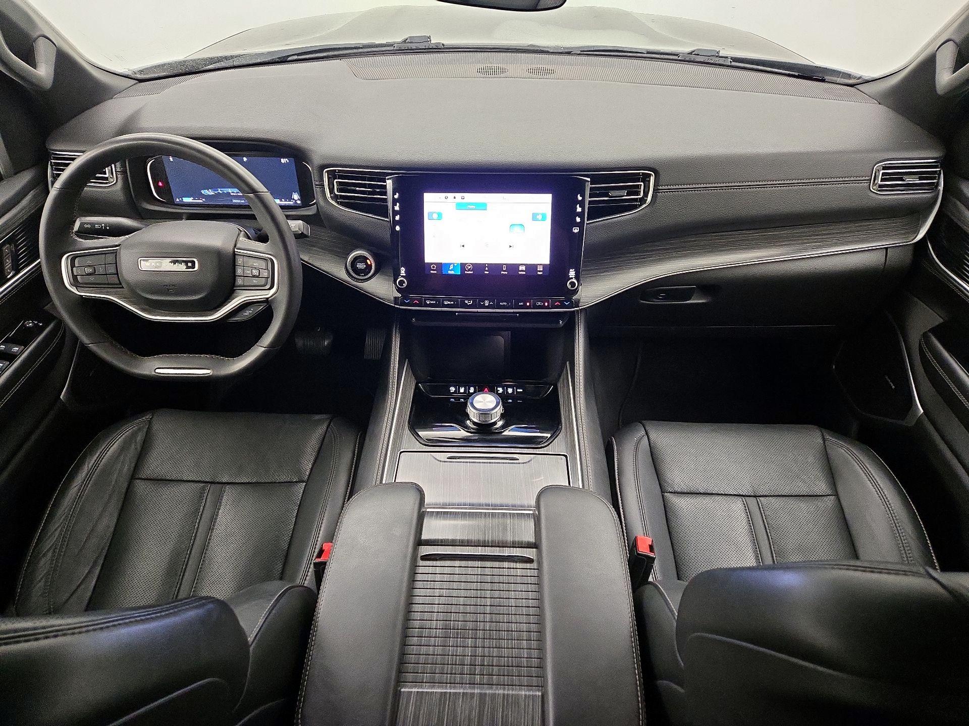 Thumbnail: 2023 Jeep Wagoneer - 9