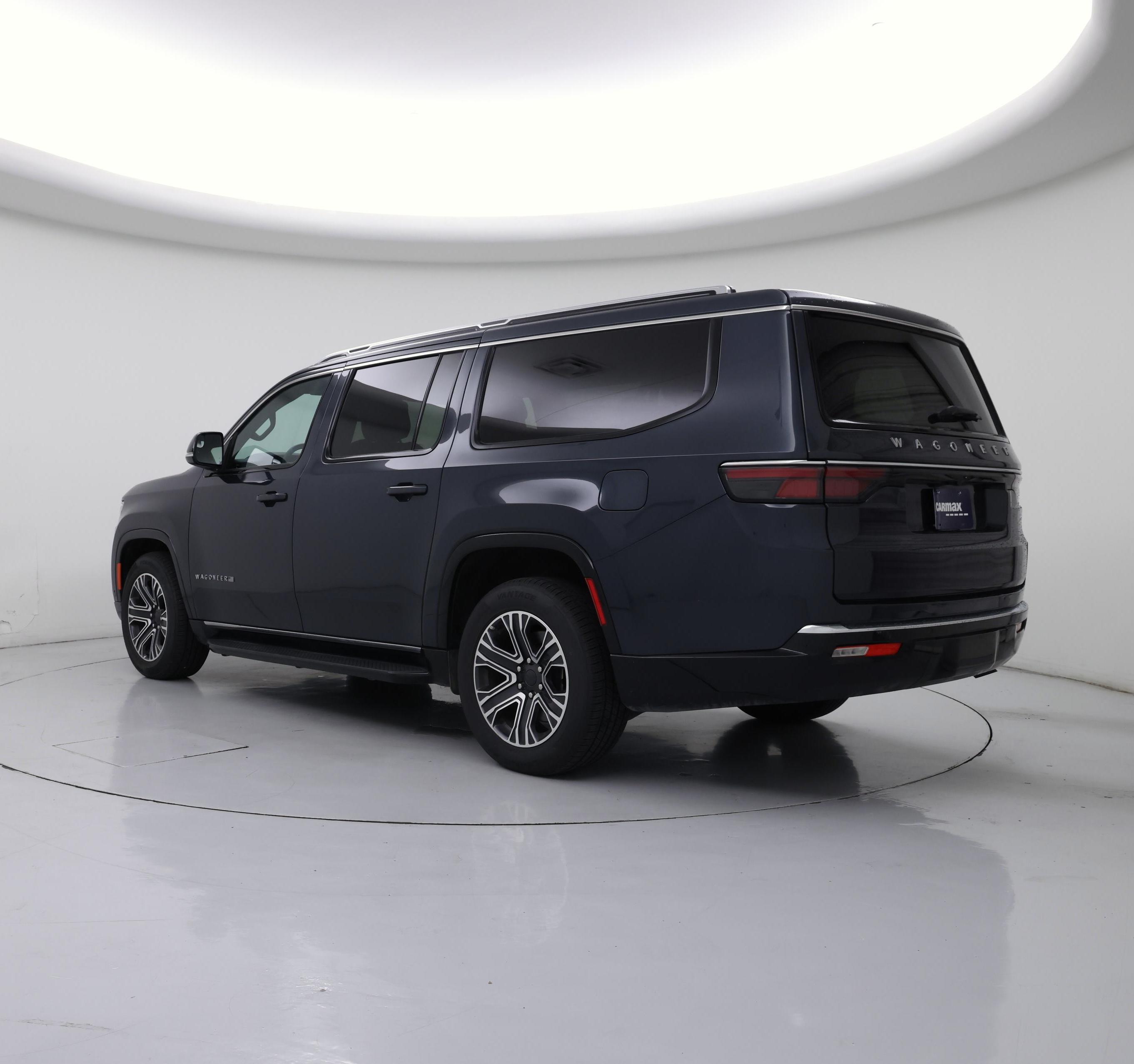 Thumbnail: 2023 Jeep Wagoneer - 2