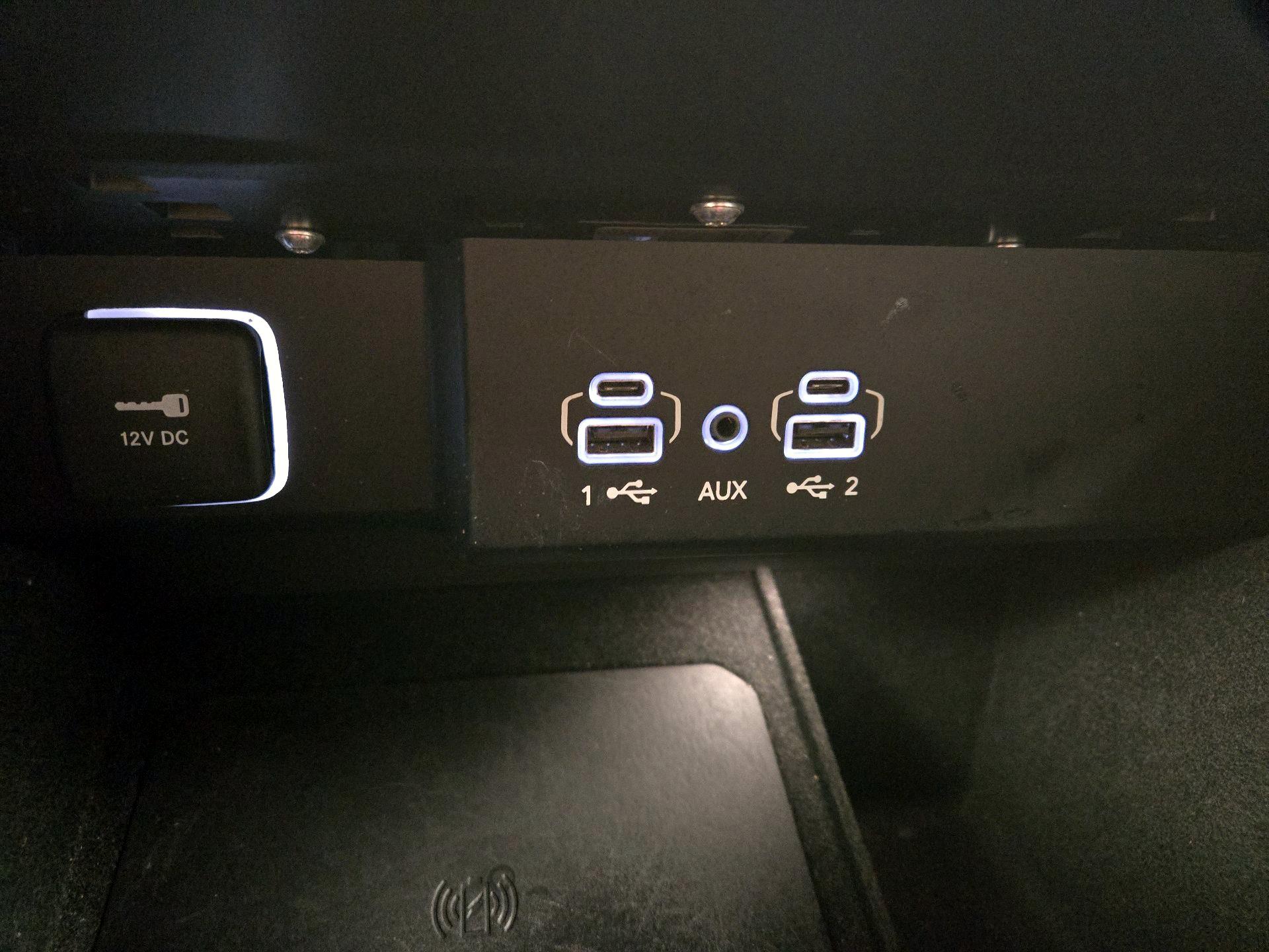 Thumbnail: 2023 Jeep Wagoneer - 19