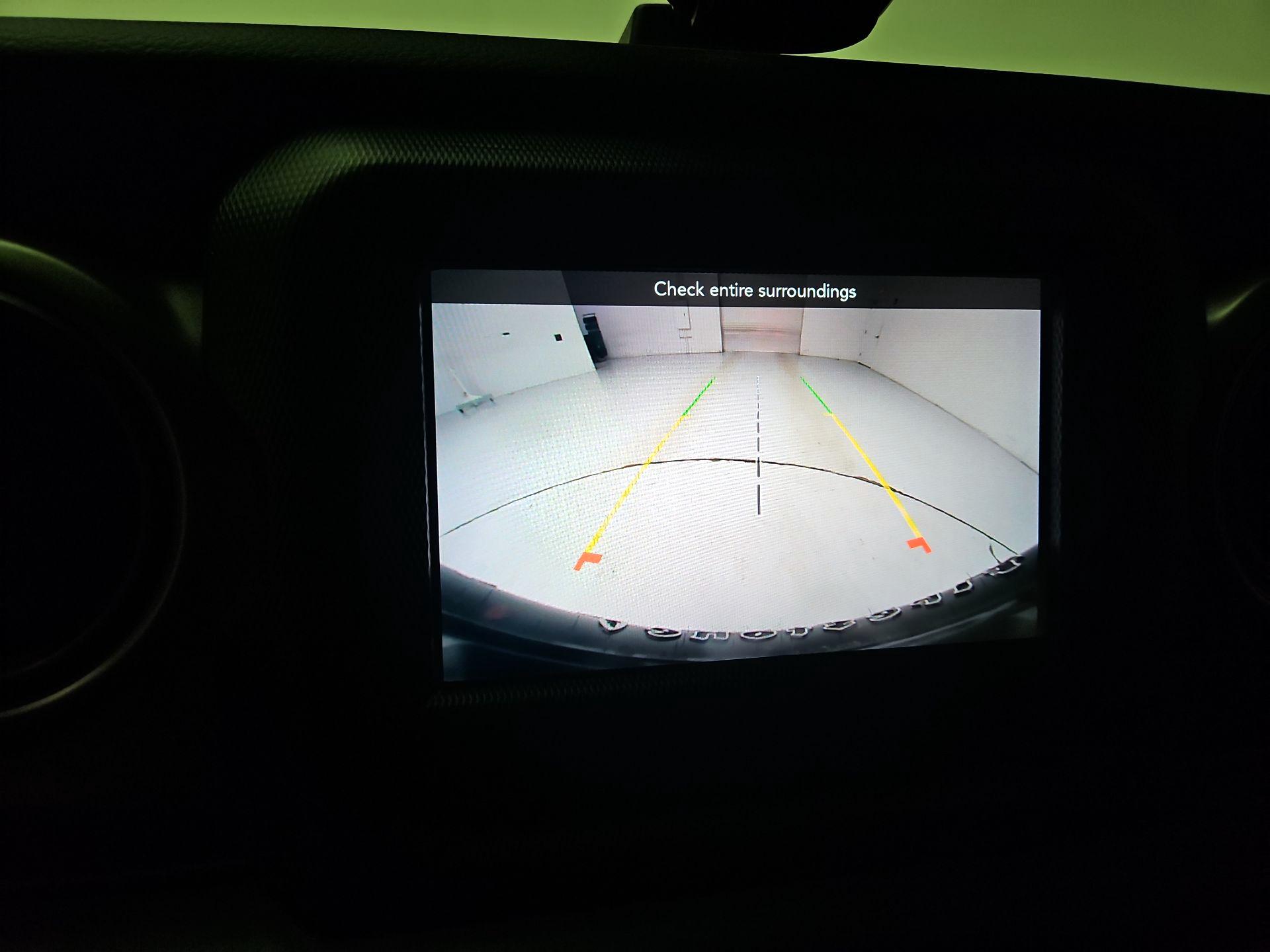 Thumbnail: 2022 Jeep Wrangler - 14