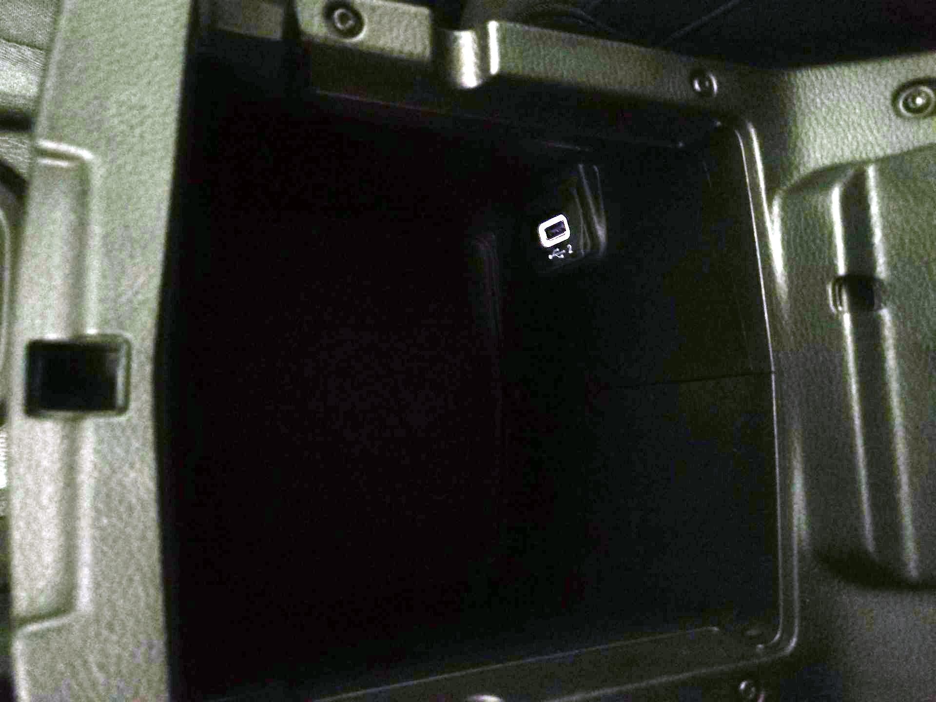 Thumbnail: 2022 Jeep Wrangler - 18