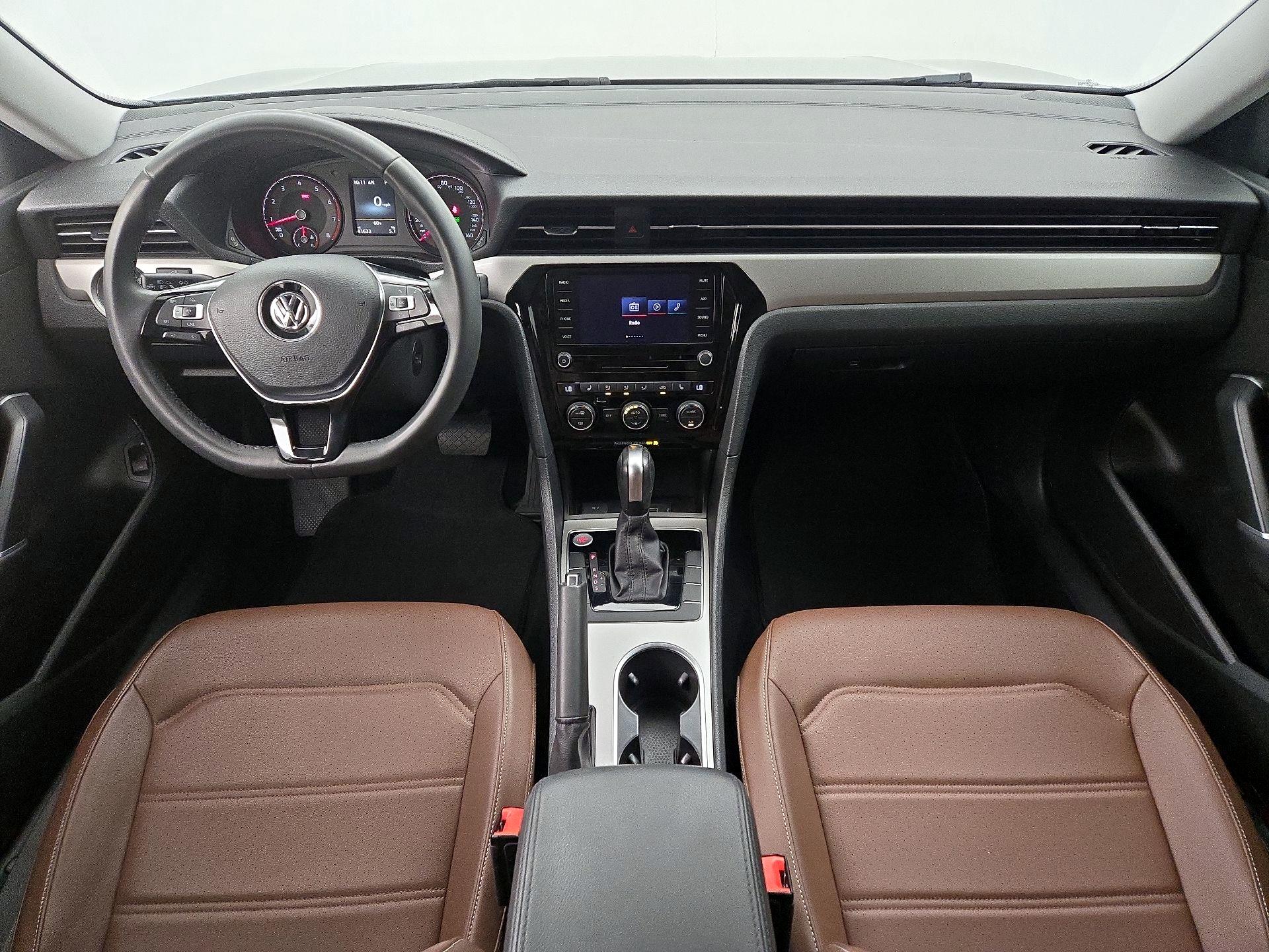 Thumbnail: 2021 Volkswagen Passat - 9