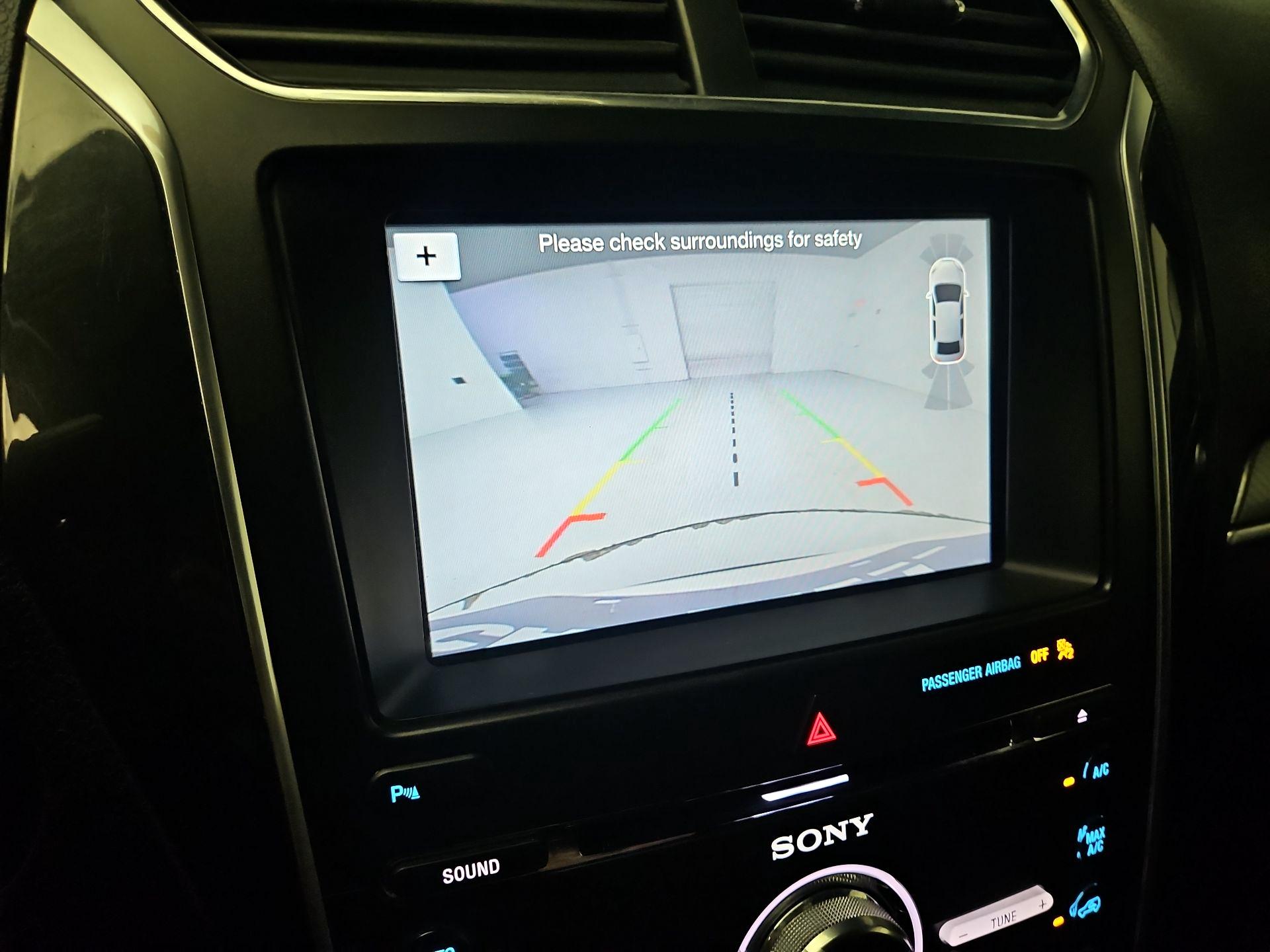 Thumbnail: 2017 Ford Explorer - 15