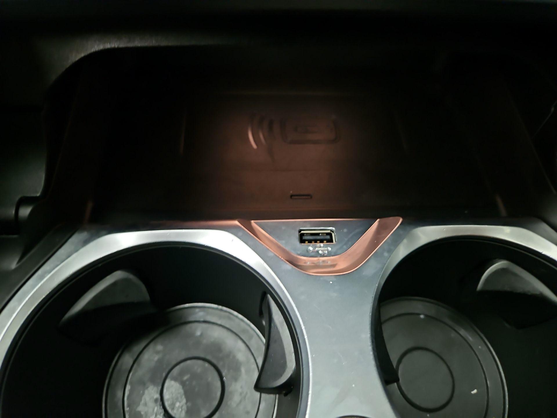 Thumbnail: 2020 BMW 8 Series - 19