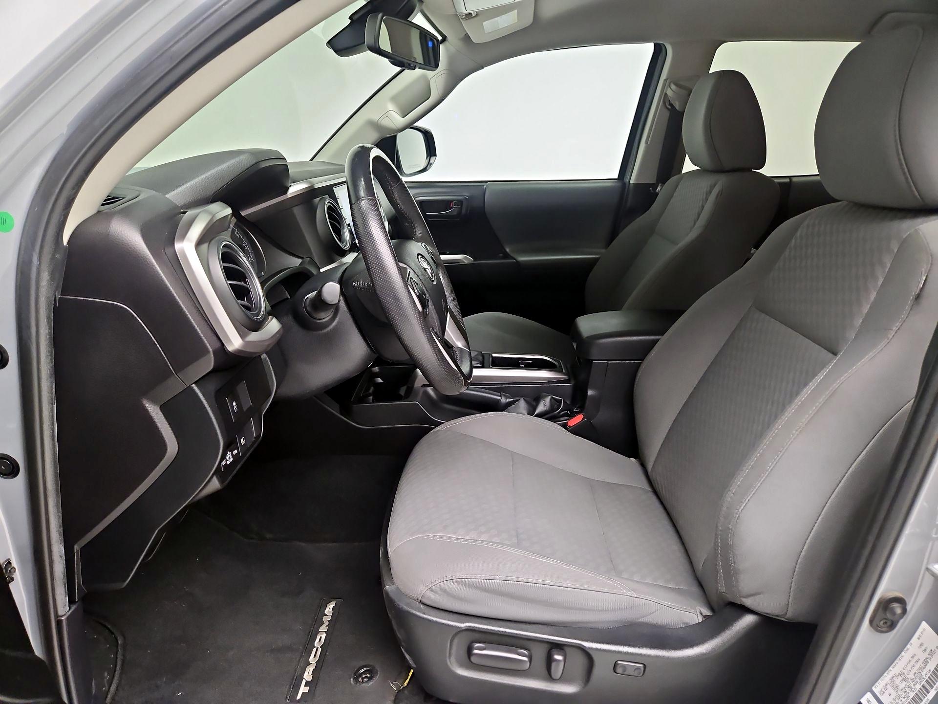 Thumbnail: 2021 Toyota Tacoma - 11