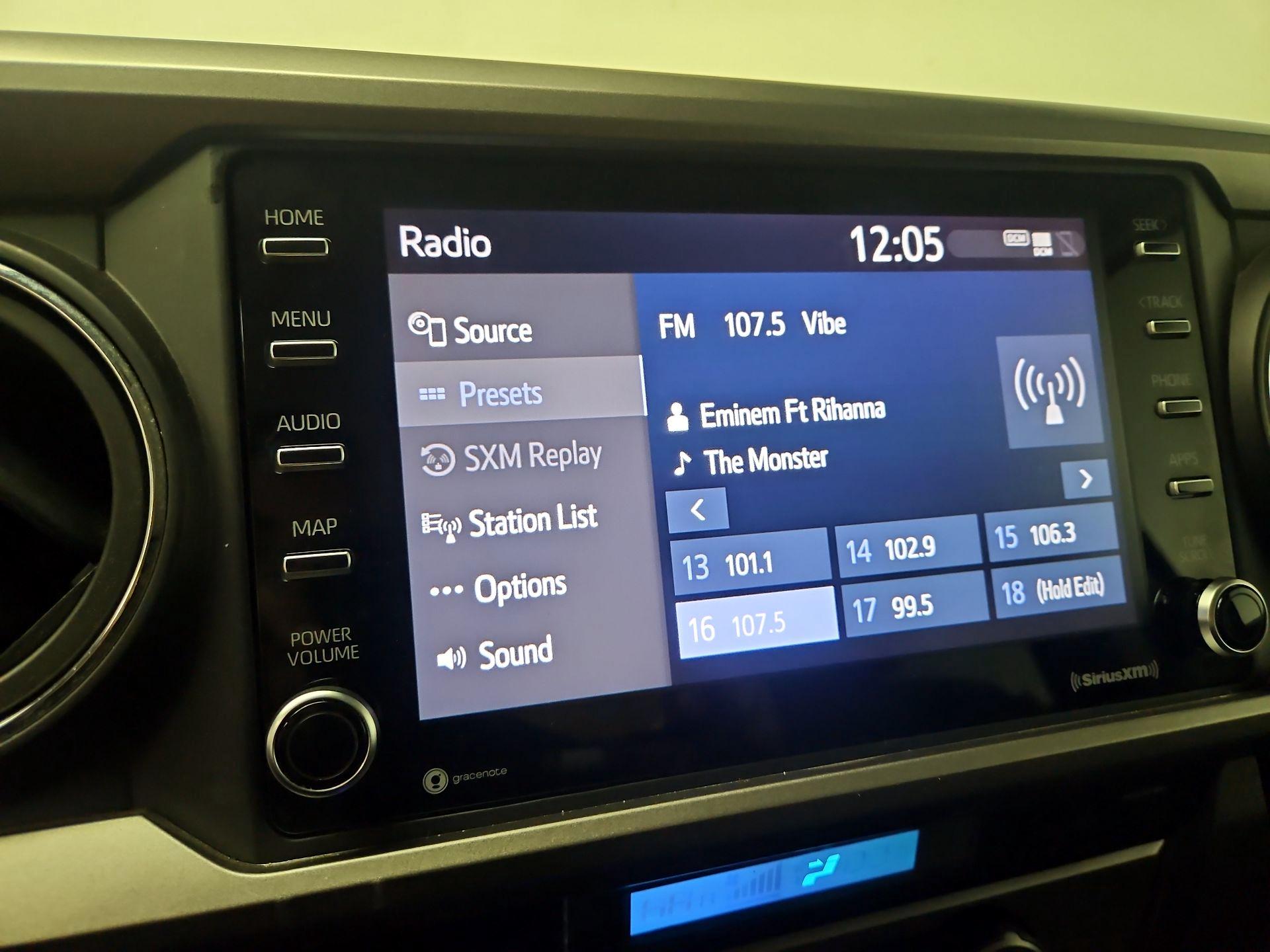 Thumbnail: 2021 Toyota Tacoma - 15