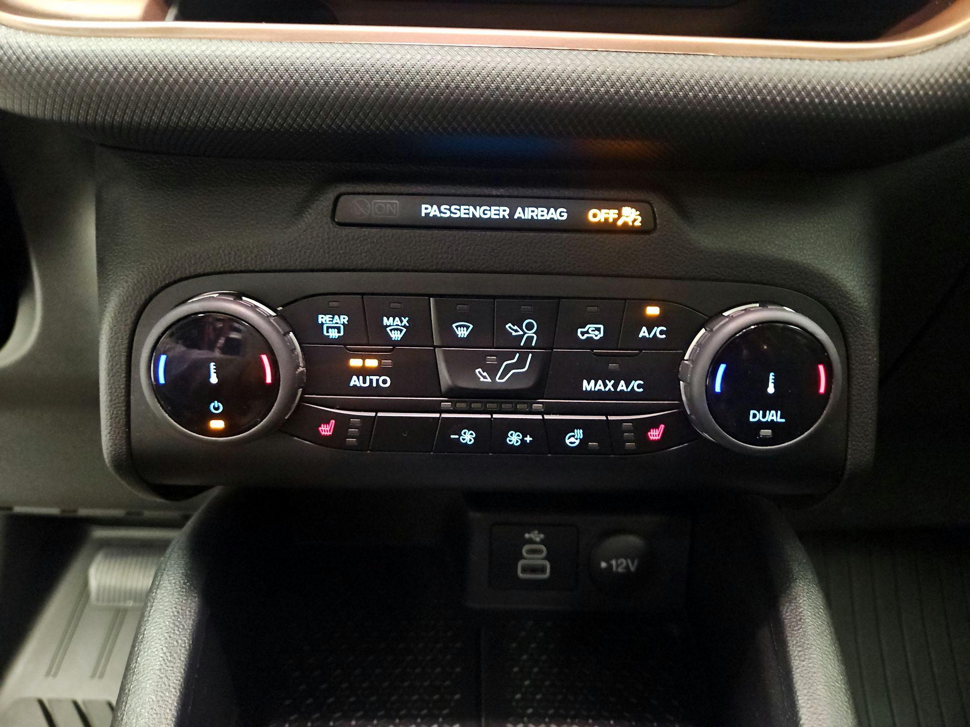 Thumbnail: 2023 Ford Bronco Sport - 16