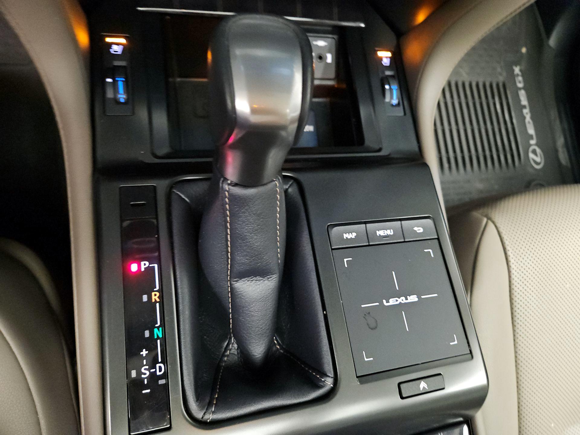 Thumbnail: 2022 Lexus GX - 18