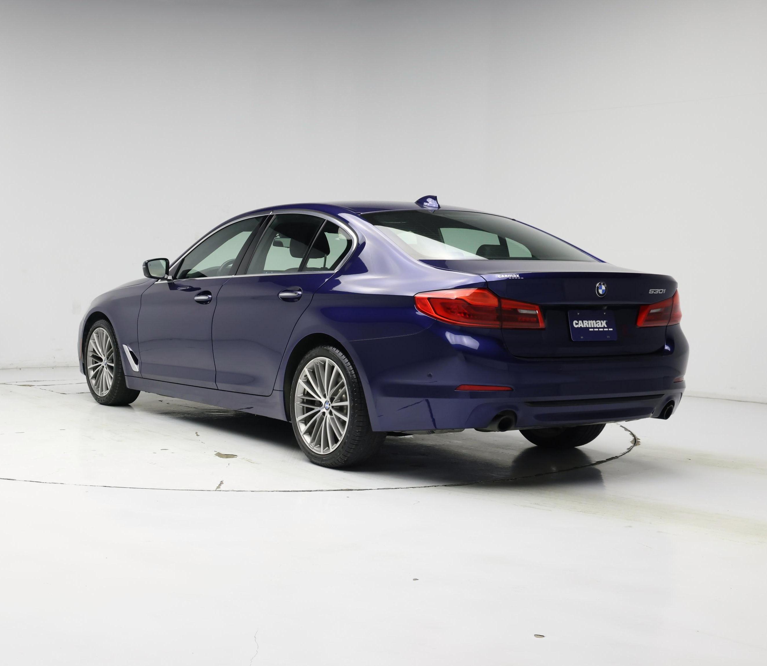 Thumbnail: 2017 BMW 5 Series - 2