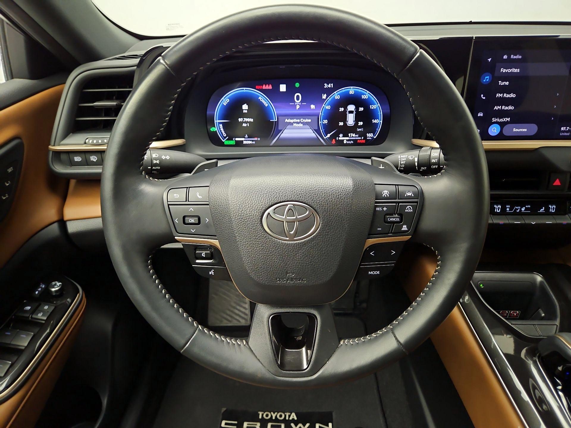 Thumbnail: 2025 Toyota Crown Signia - 10