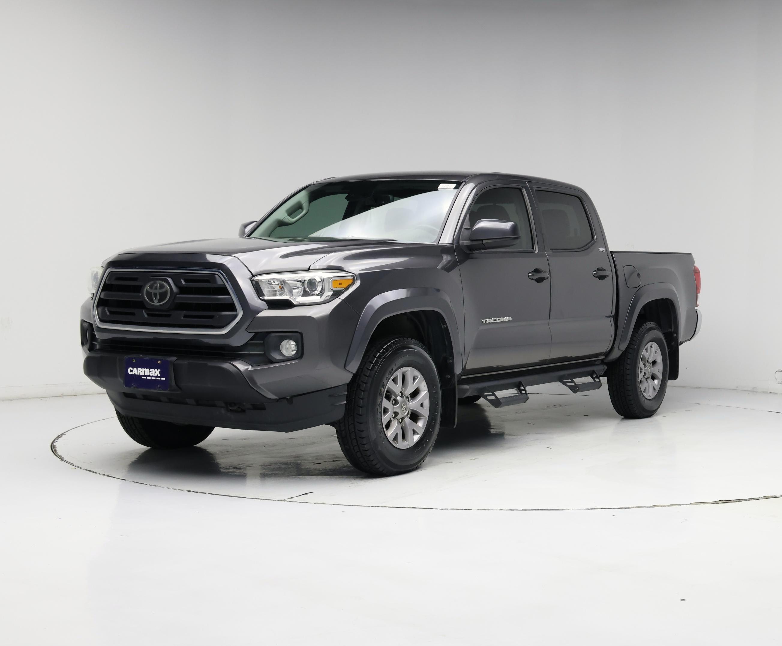 Thumbnail: 2018 Toyota Tacoma - 4