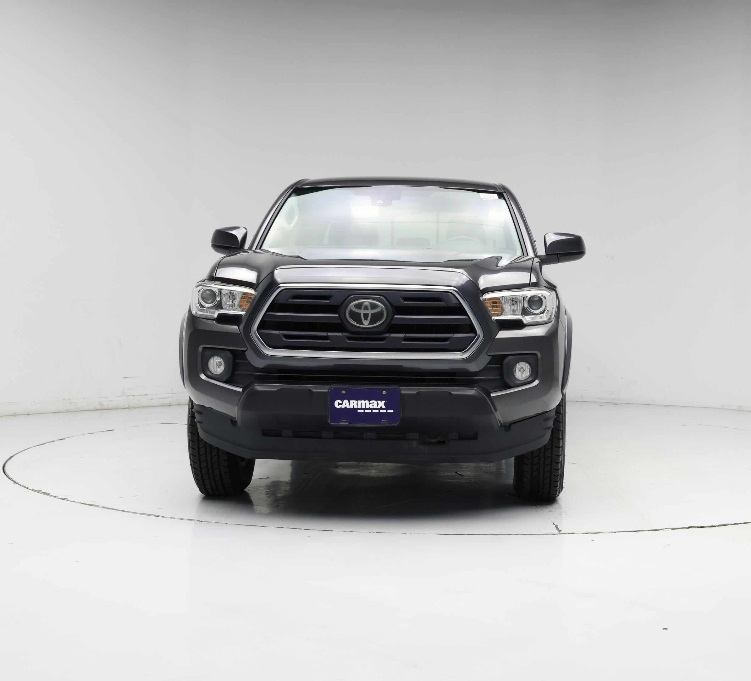 Thumbnail: 2018 Toyota Tacoma - 5