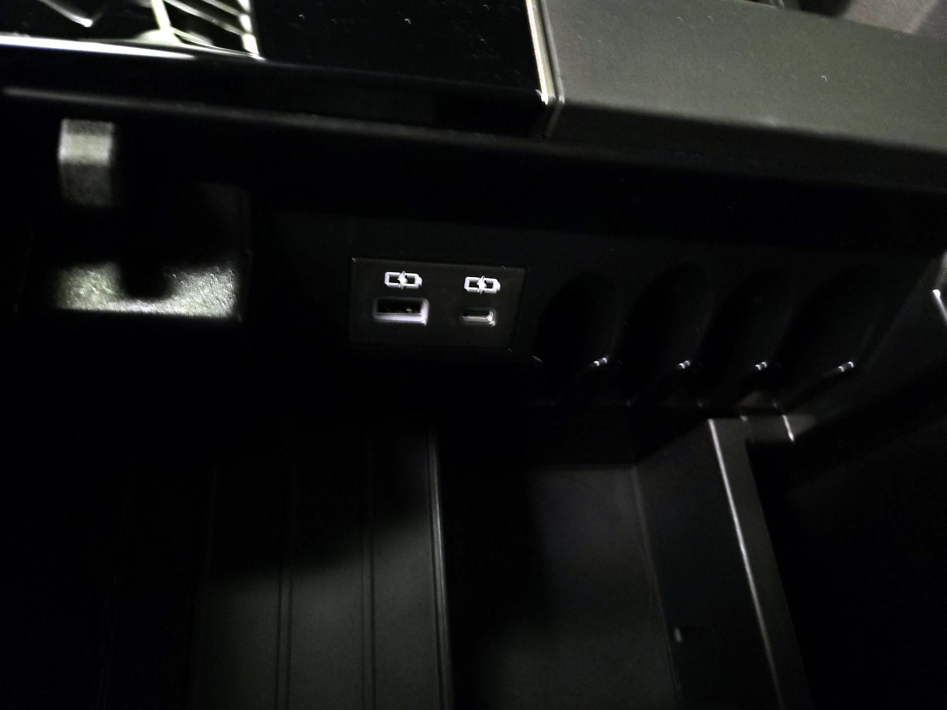 Thumbnail: 2025 Toyota Tundra - 18