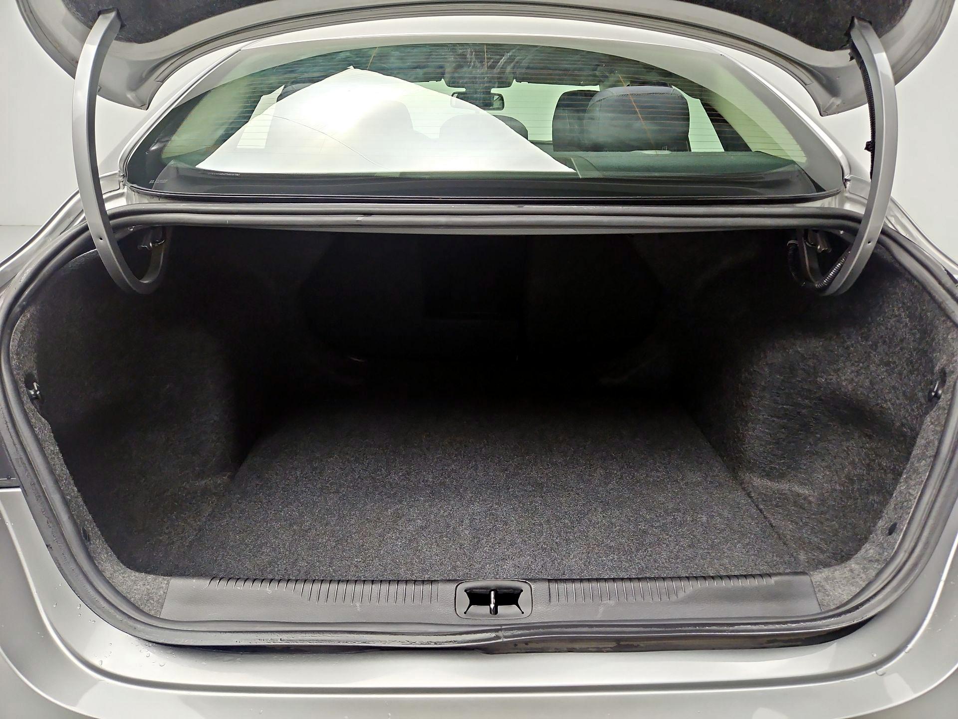 Thumbnail: 2015 Chrysler 200 - 18