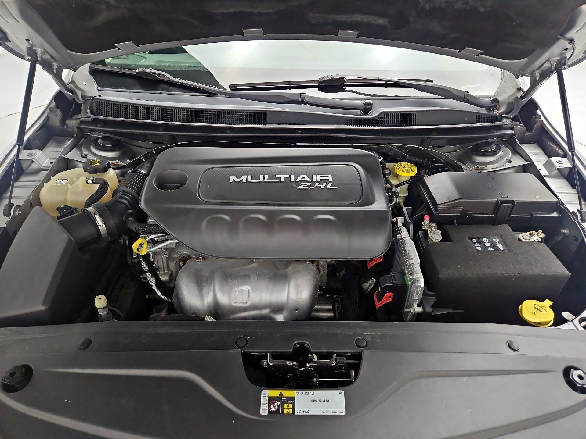 Thumbnail: 2015 Chrysler 200 - 19