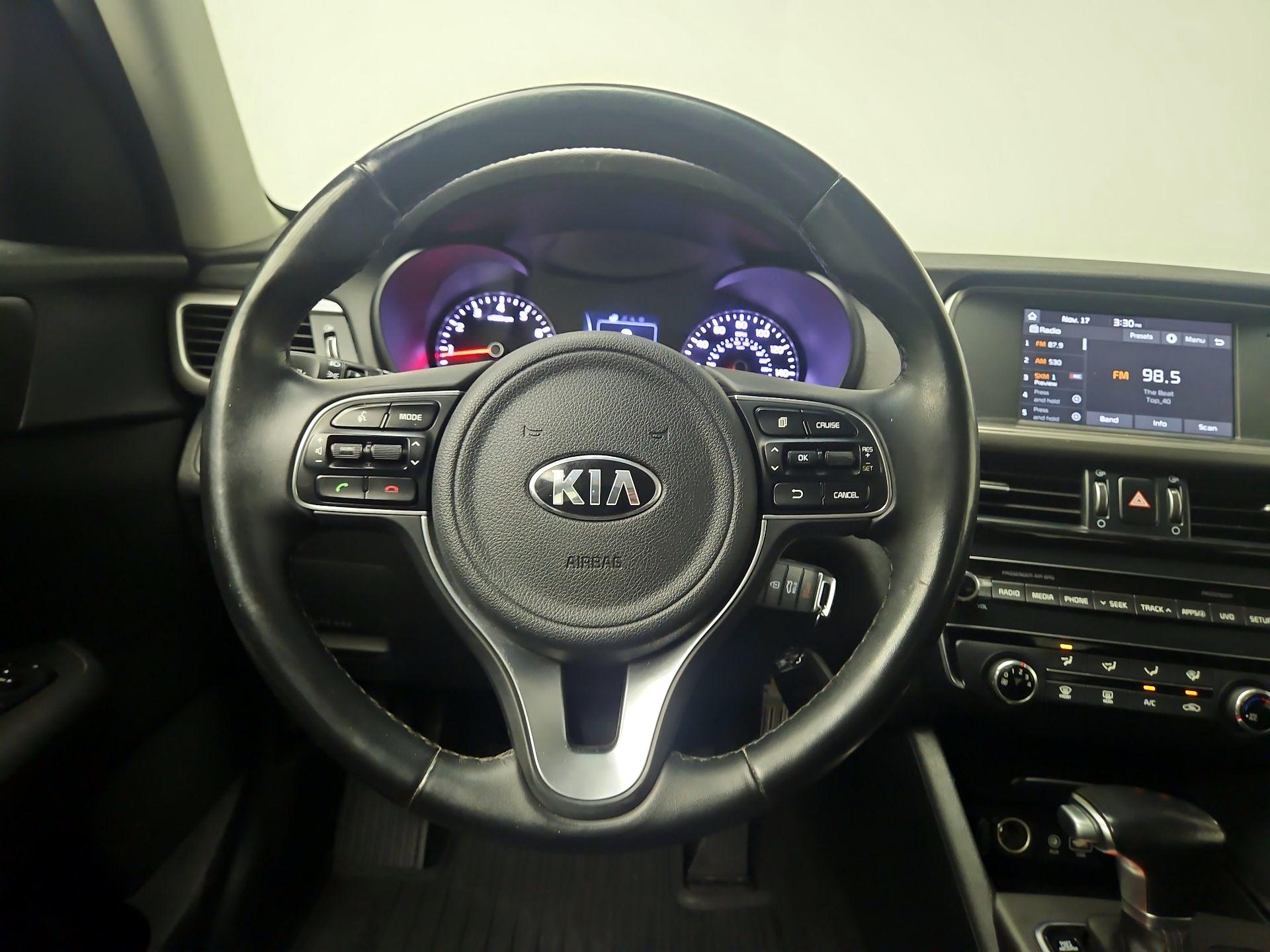 Thumbnail: 2018 Kia Optima - 10