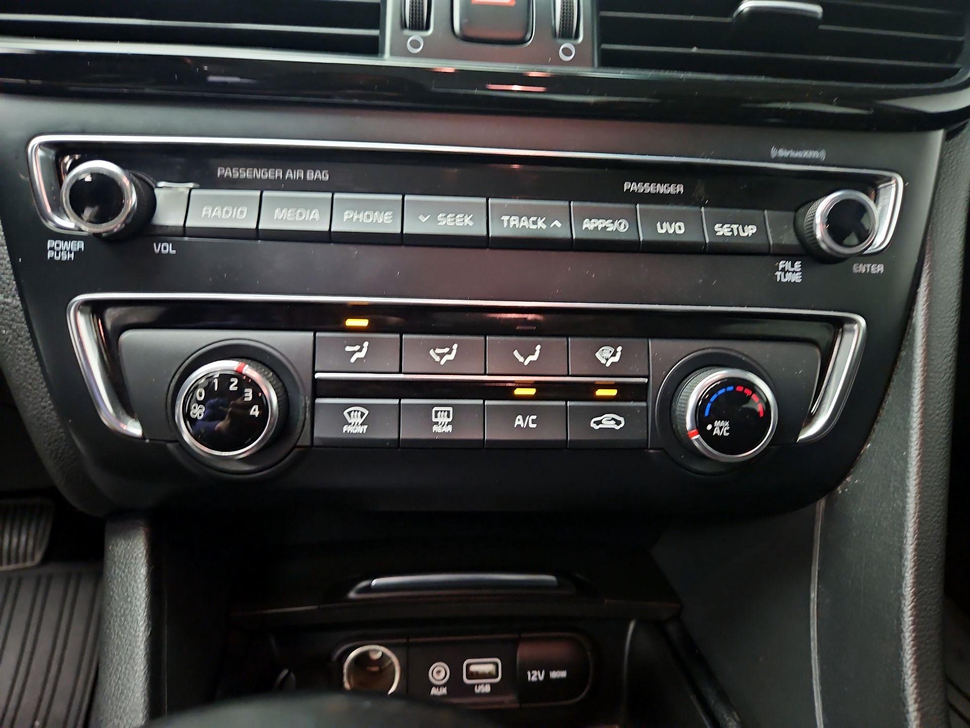 Thumbnail: 2018 Kia Optima - 16