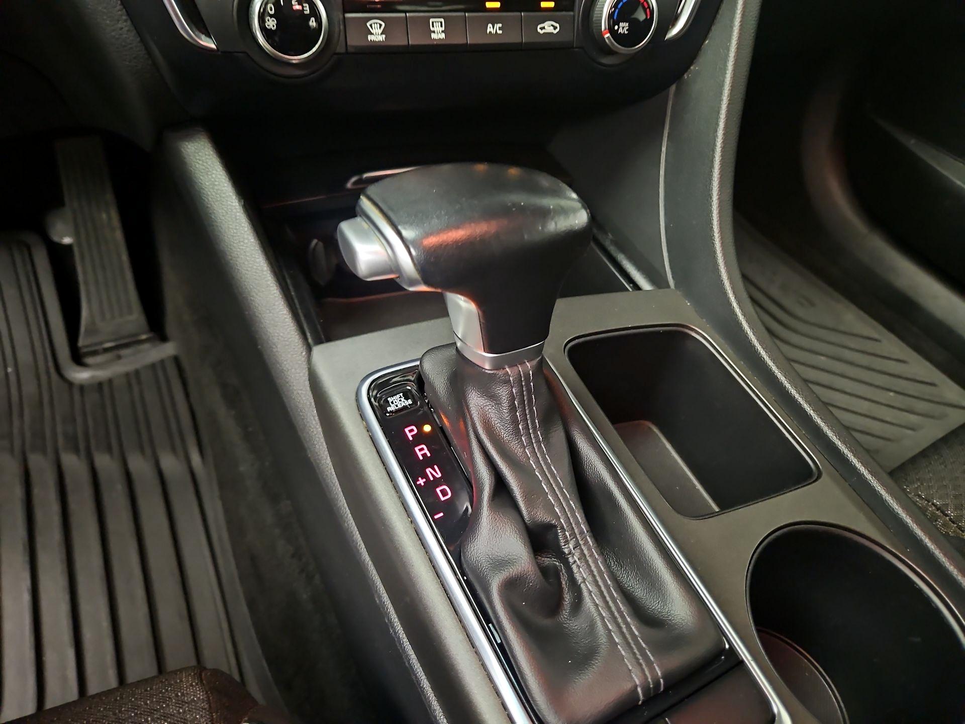 Thumbnail: 2018 Kia Optima - 17