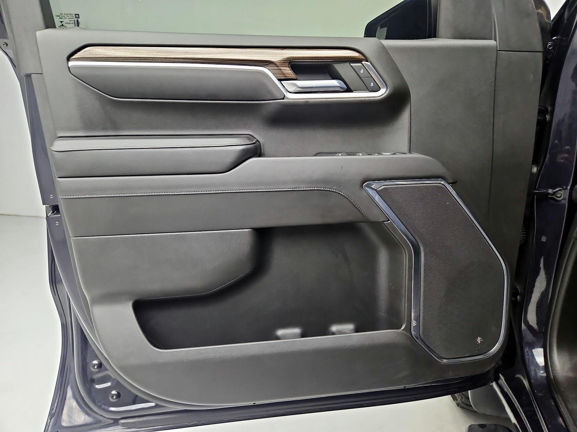 Thumbnail: 2022 Chevrolet Silverado 1500 - 12