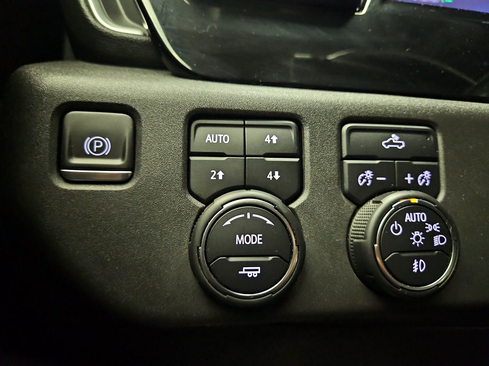 Thumbnail: 2022 Chevrolet Silverado 1500 - 13