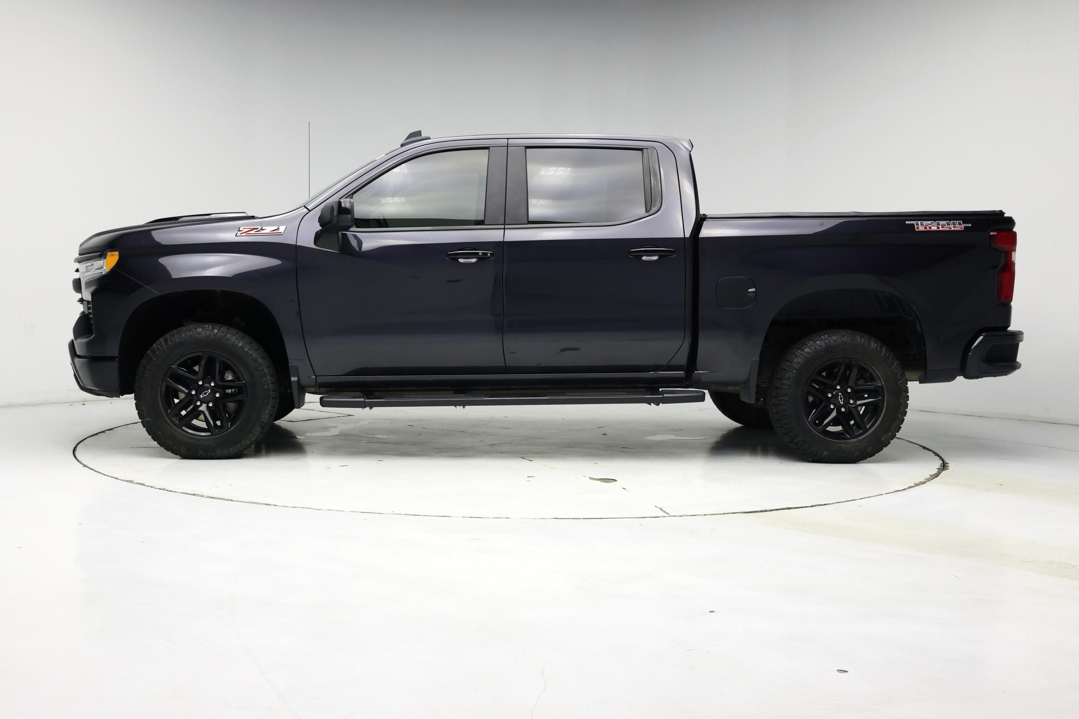 Thumbnail: 2022 Chevrolet Silverado 1500 - 3