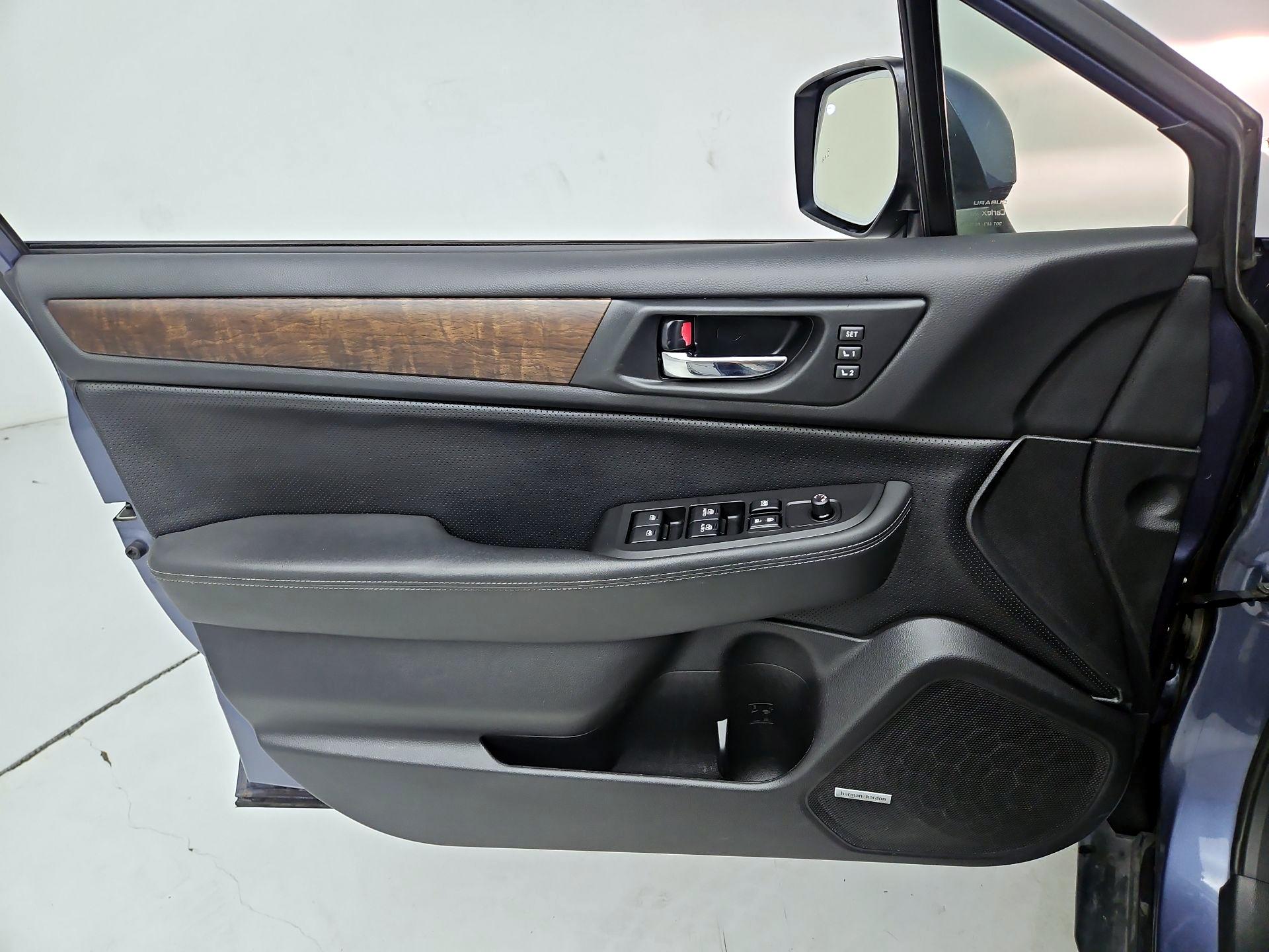 Thumbnail: 2015 Subaru Outback - 12