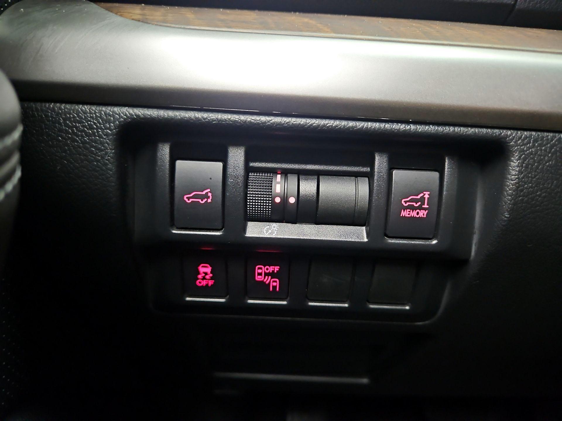 Thumbnail: 2015 Subaru Outback - 13