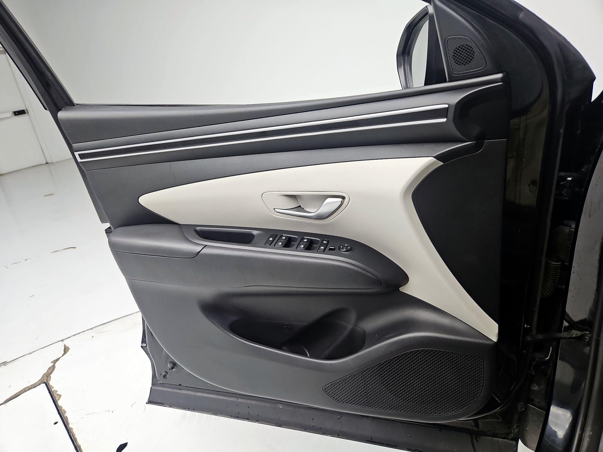 Thumbnail: 2023 Hyundai Tucson - 12