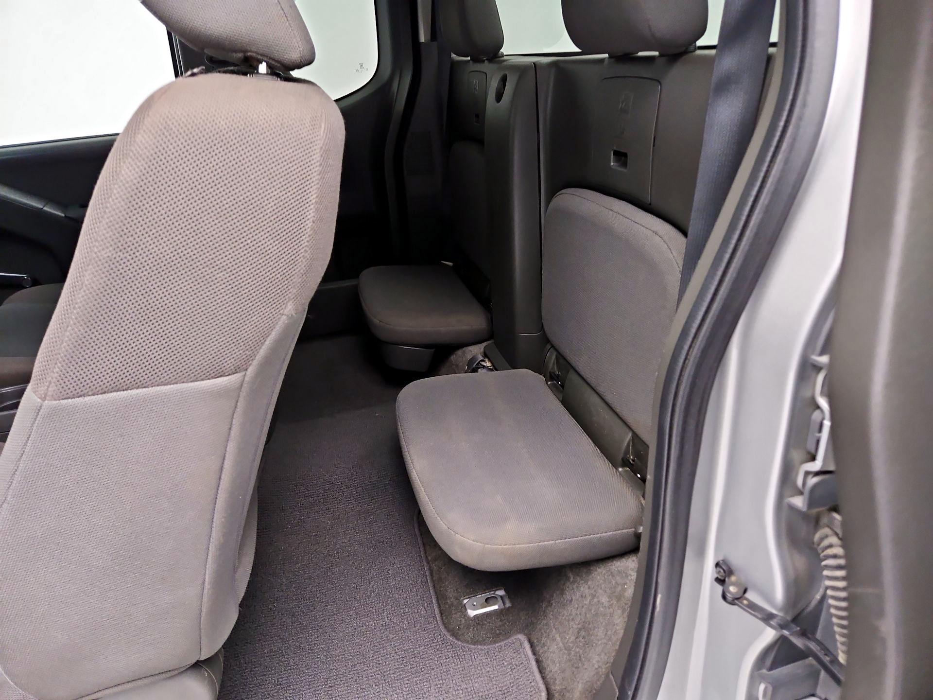 Thumbnail: 2016 Nissan Frontier - 17