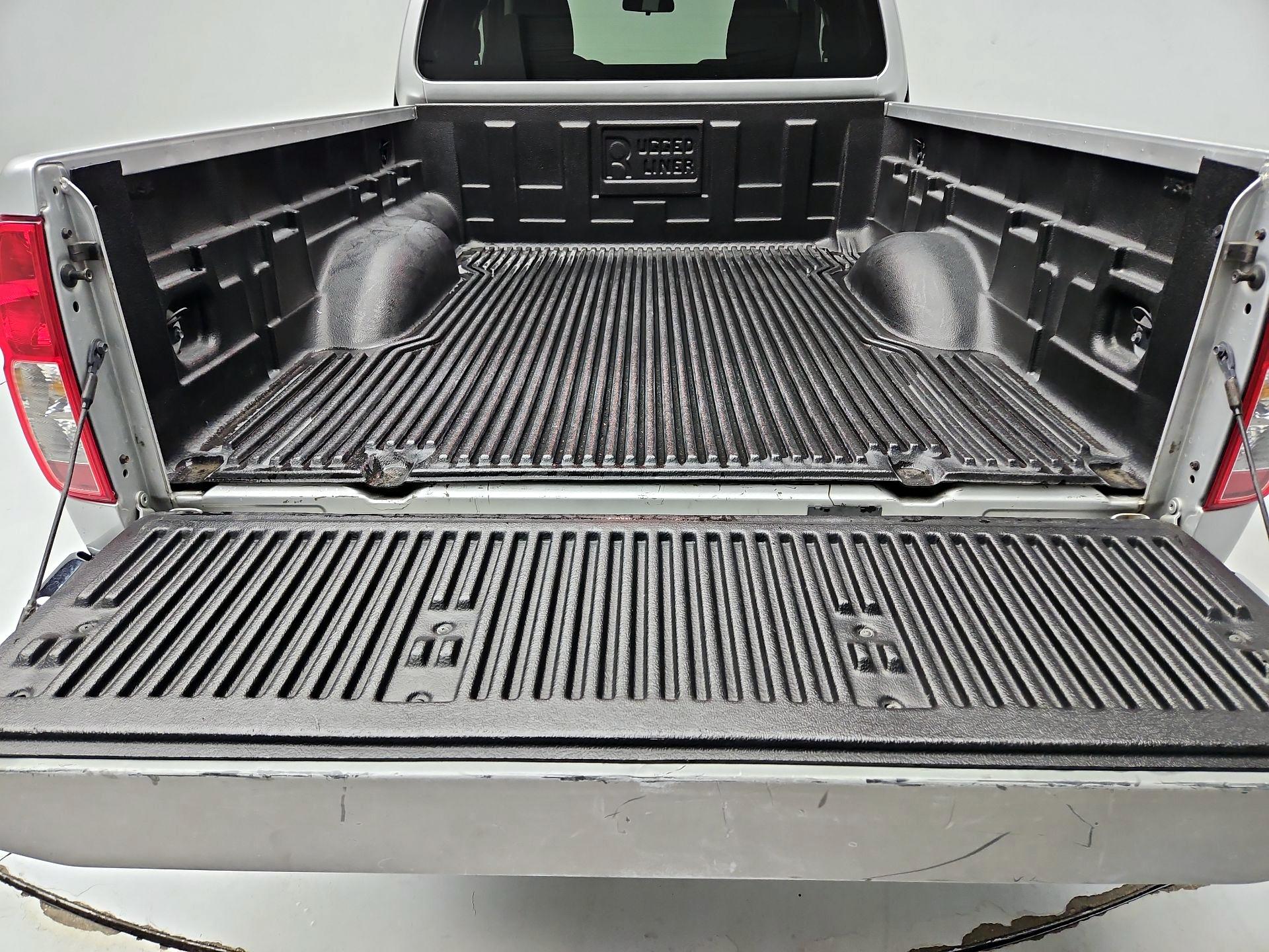 Thumbnail: 2016 Nissan Frontier - 18