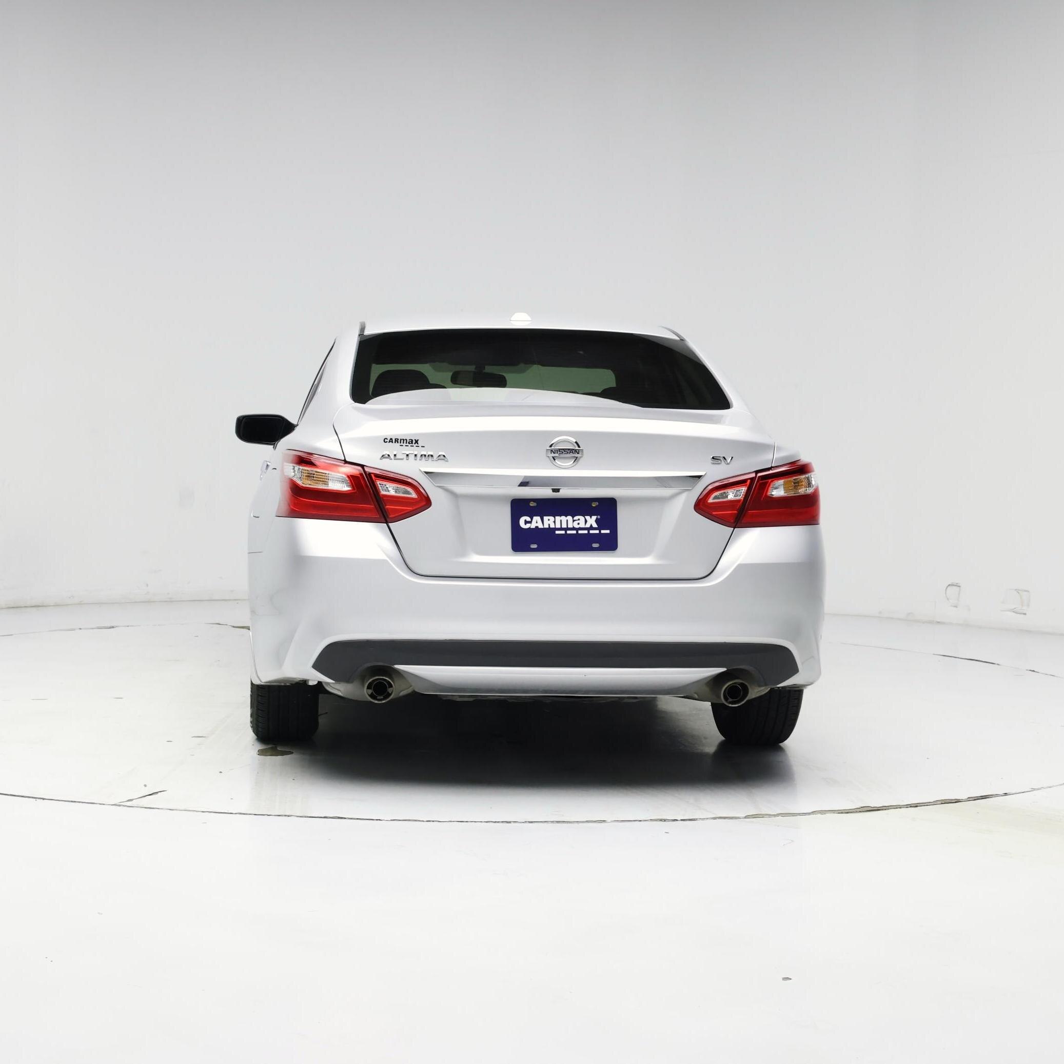 Thumbnail: 2017 Nissan Altima - 6