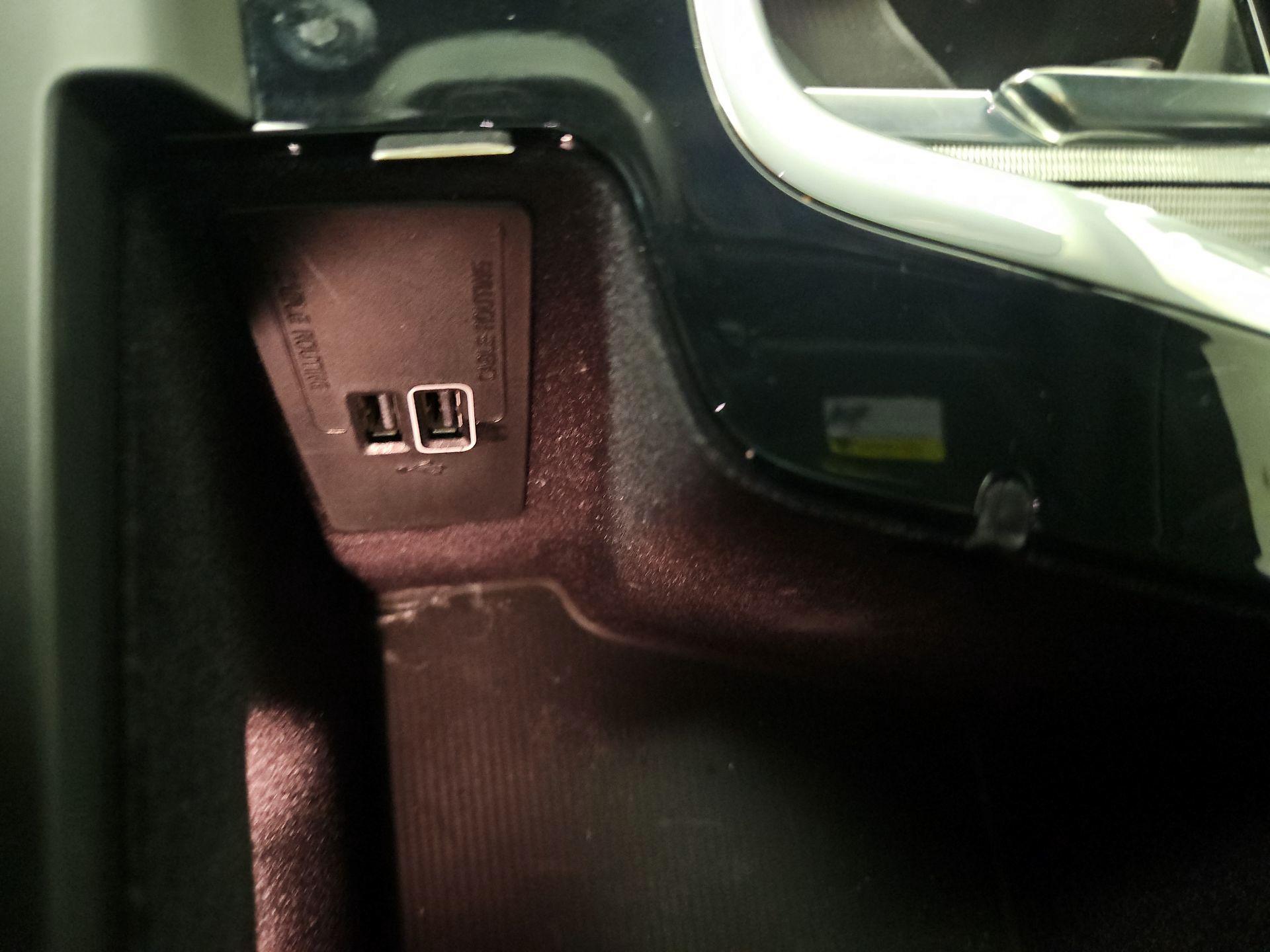 Thumbnail: 2021 Volvo S60 - 18