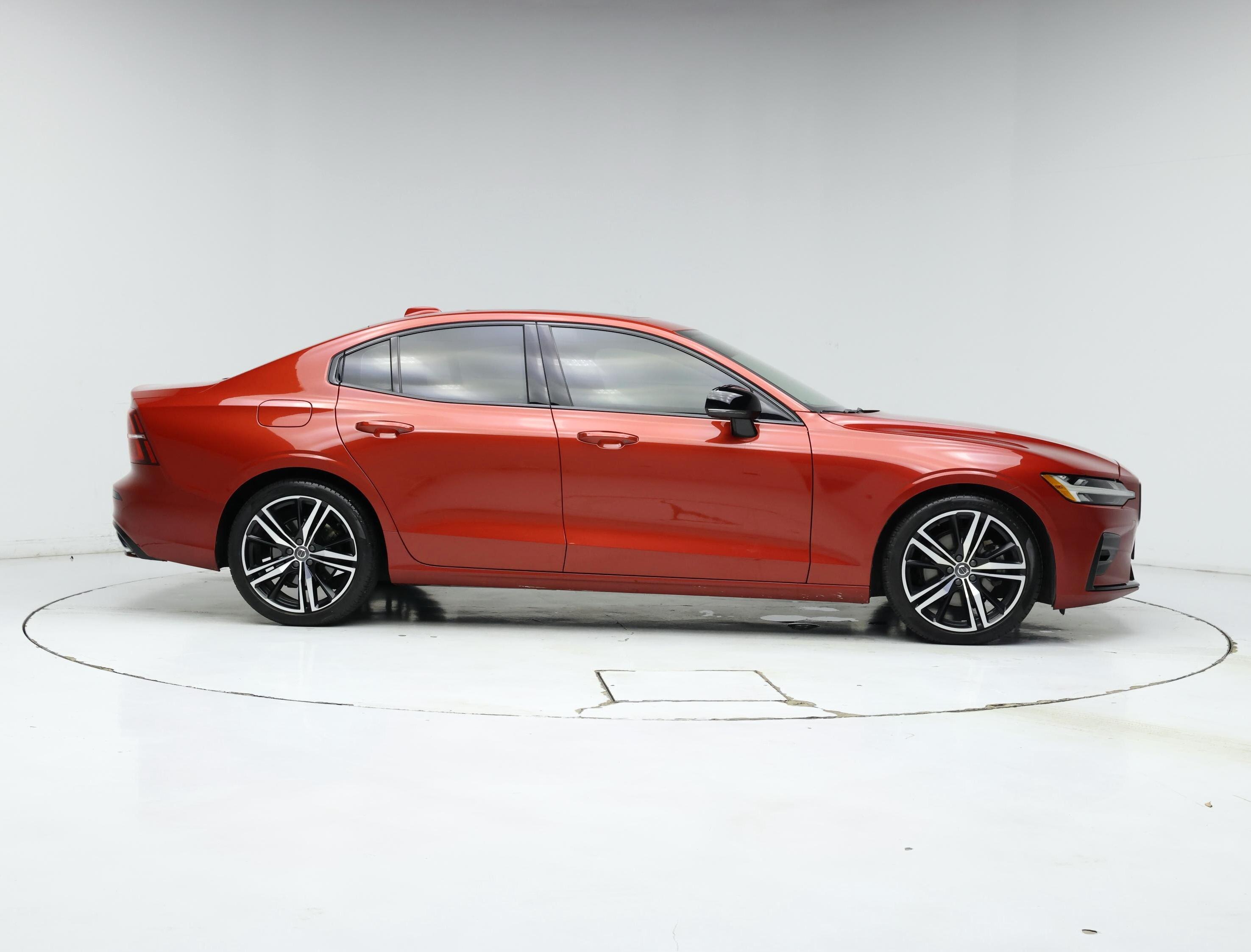 Thumbnail: 2021 Volvo S60 - 7