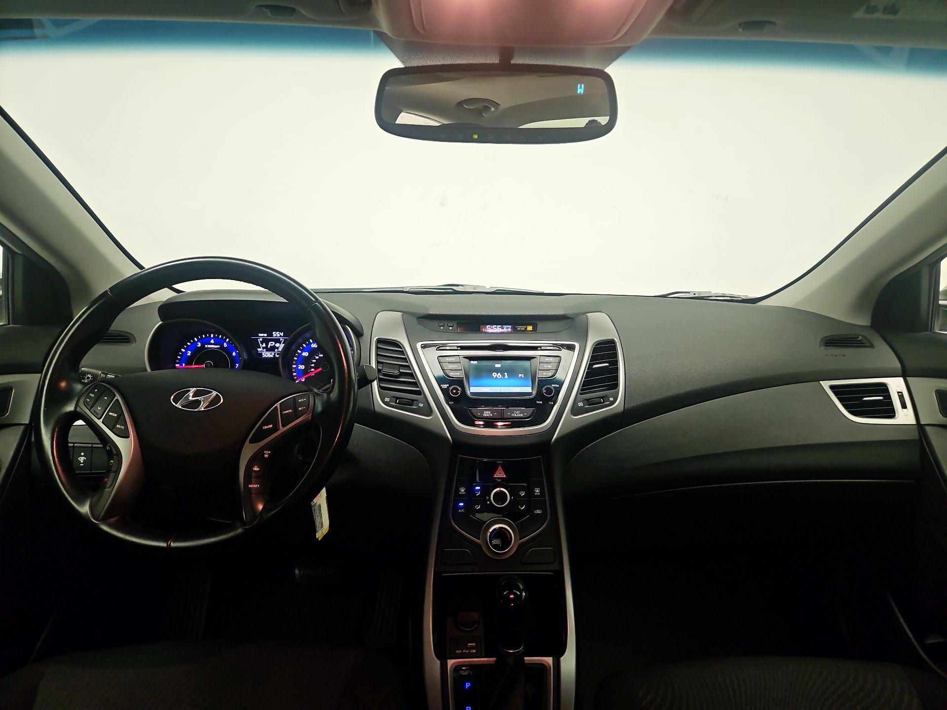 Thumbnail: 2015 Hyundai Elantra - 9