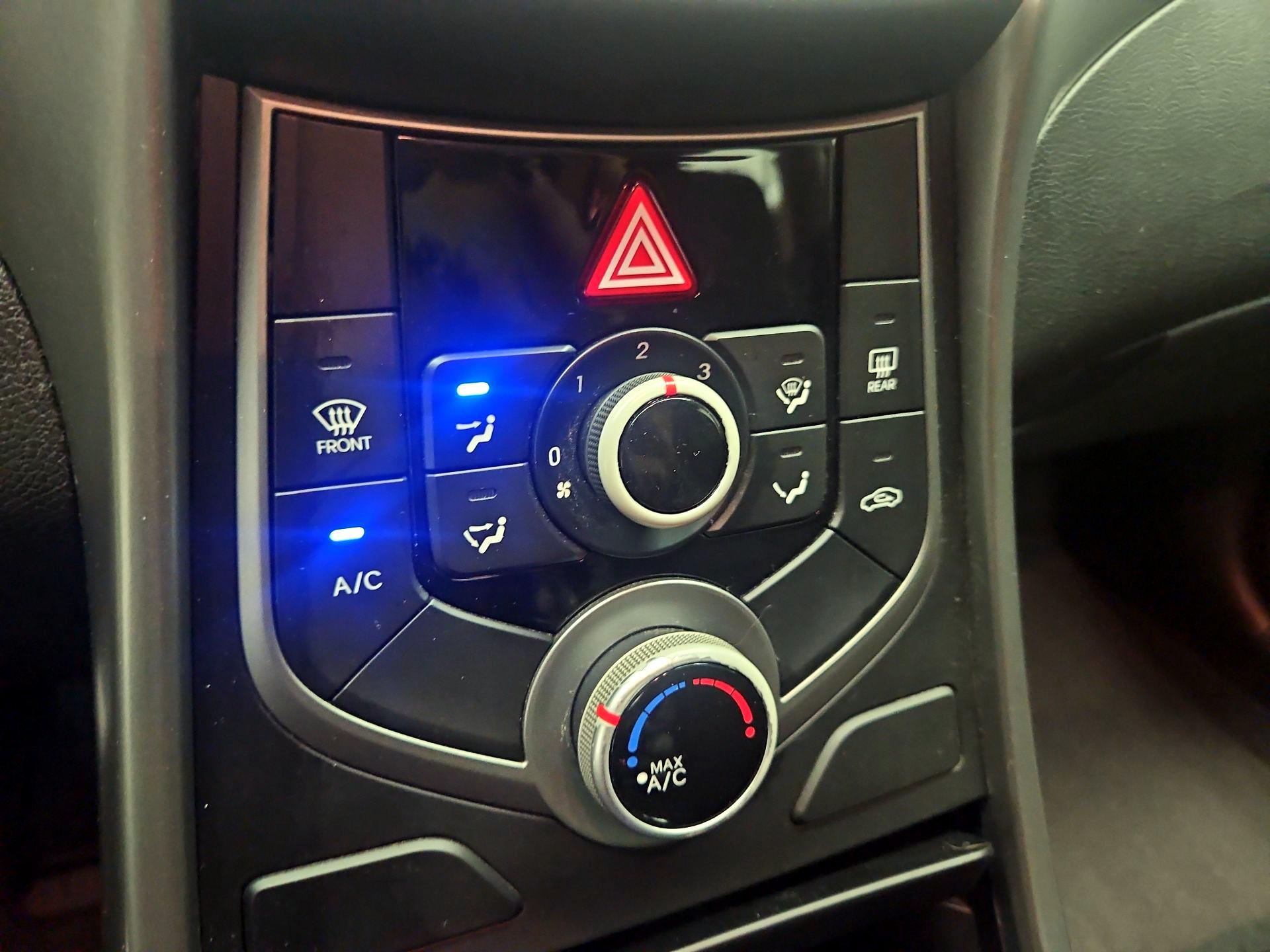 Thumbnail: 2015 Hyundai Elantra - 16