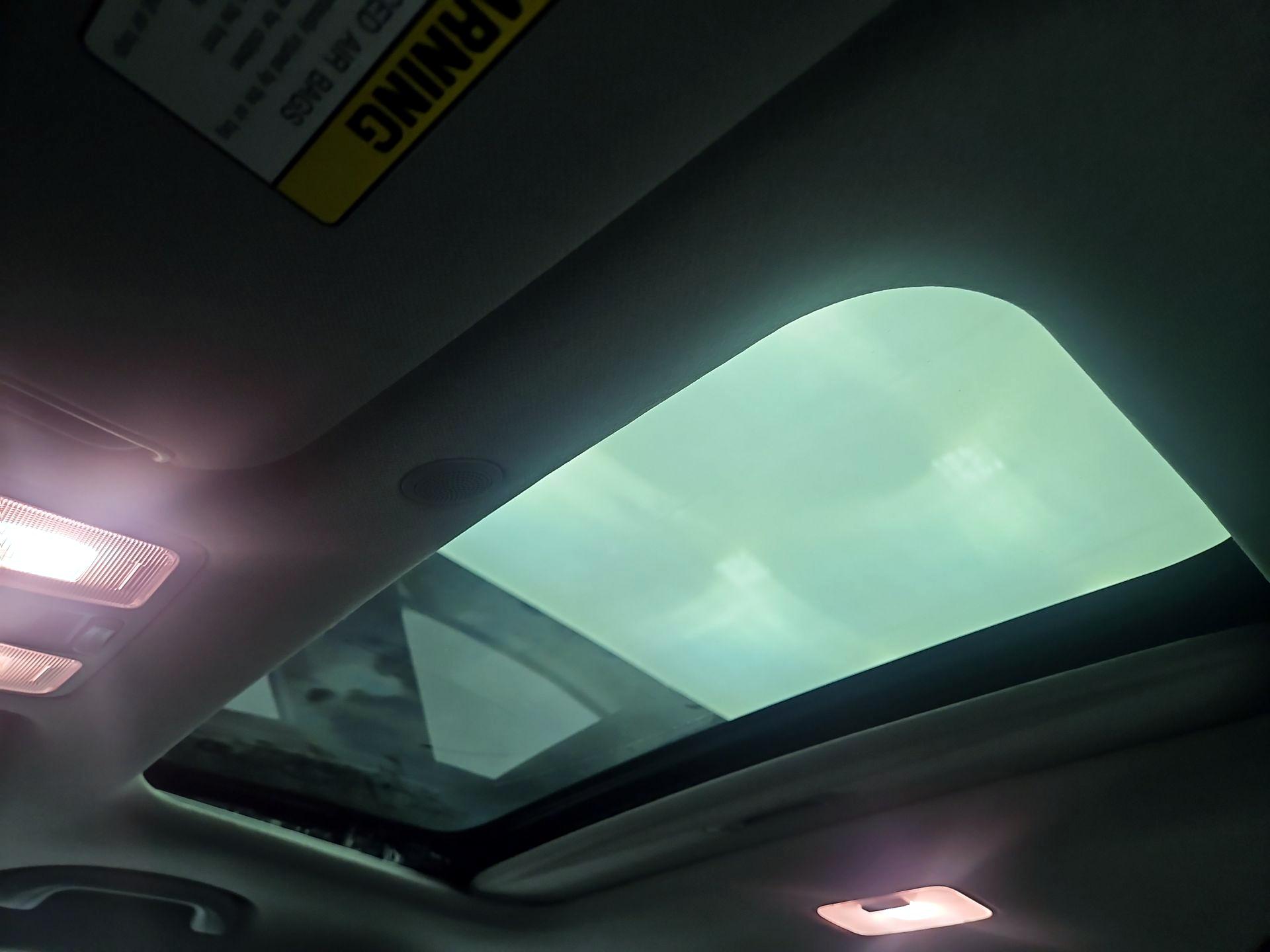 Thumbnail: 2015 Hyundai Elantra - 19