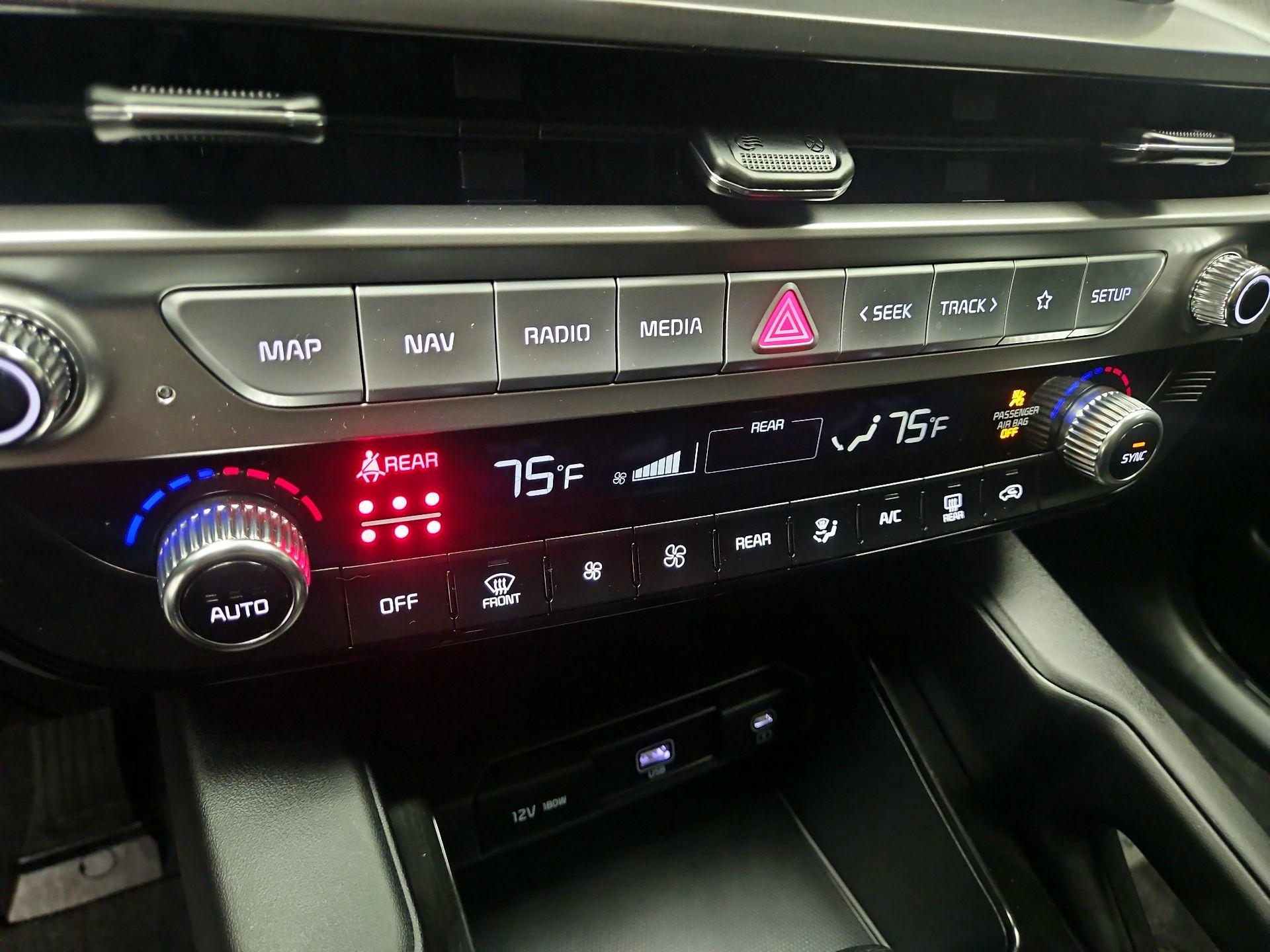 Thumbnail: 2024 Kia Telluride - 17