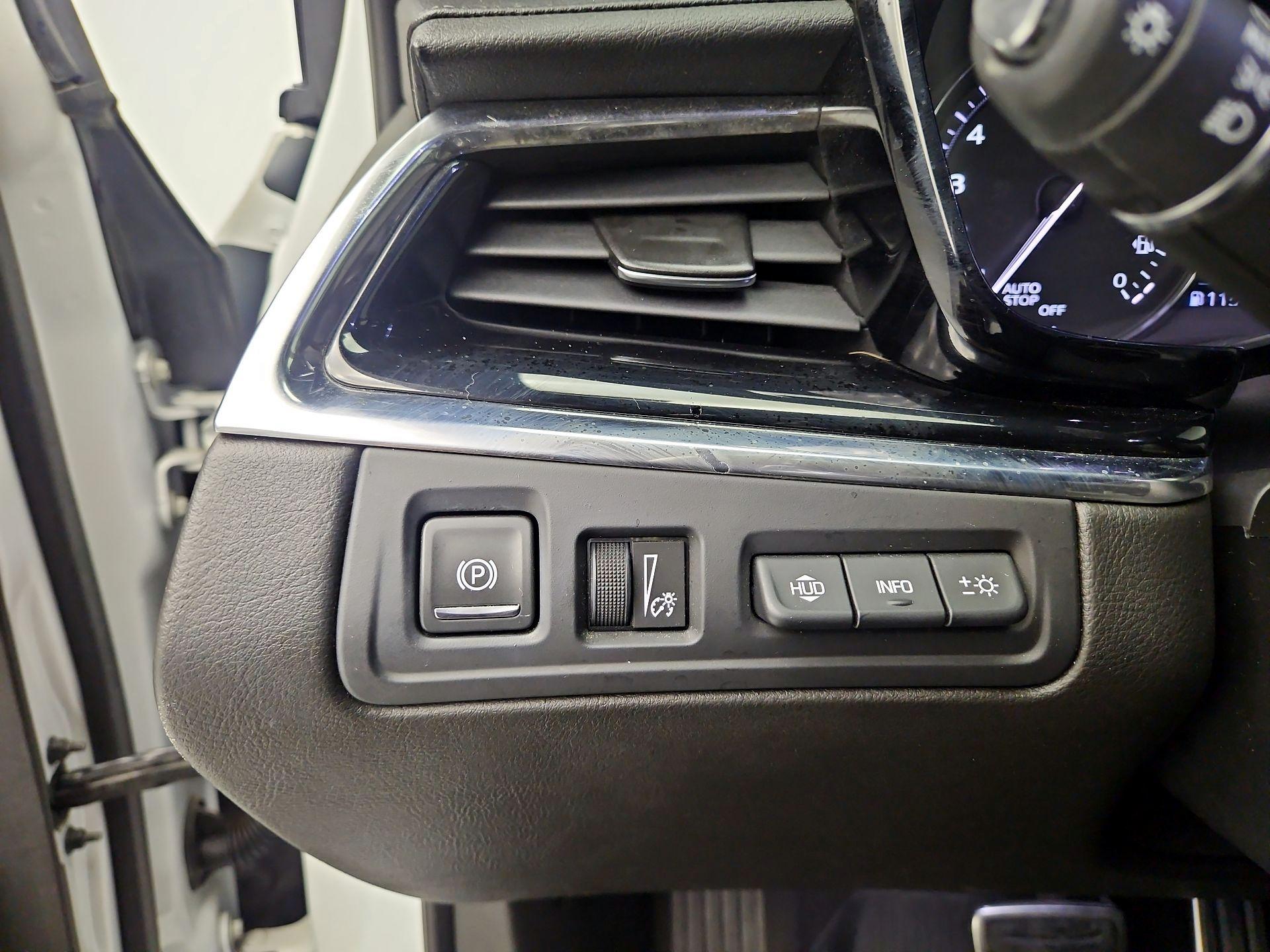 Thumbnail: 2020 Cadillac XT6 - 13