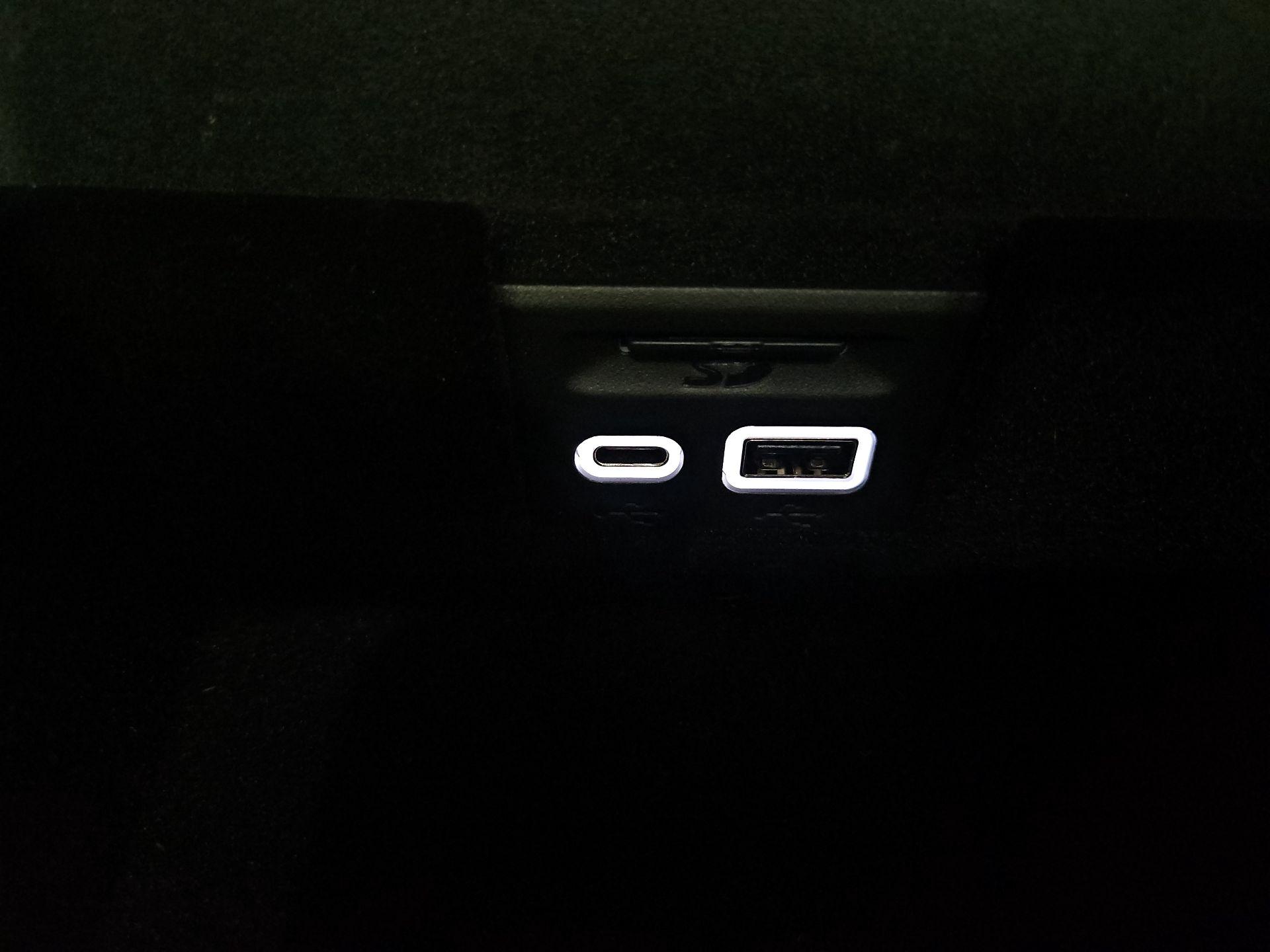 Thumbnail: 2020 Cadillac XT6 - 19