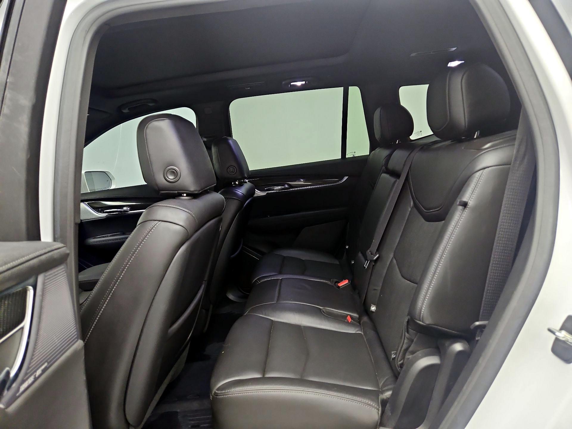 Thumbnail: 2020 Cadillac XT6 - 20