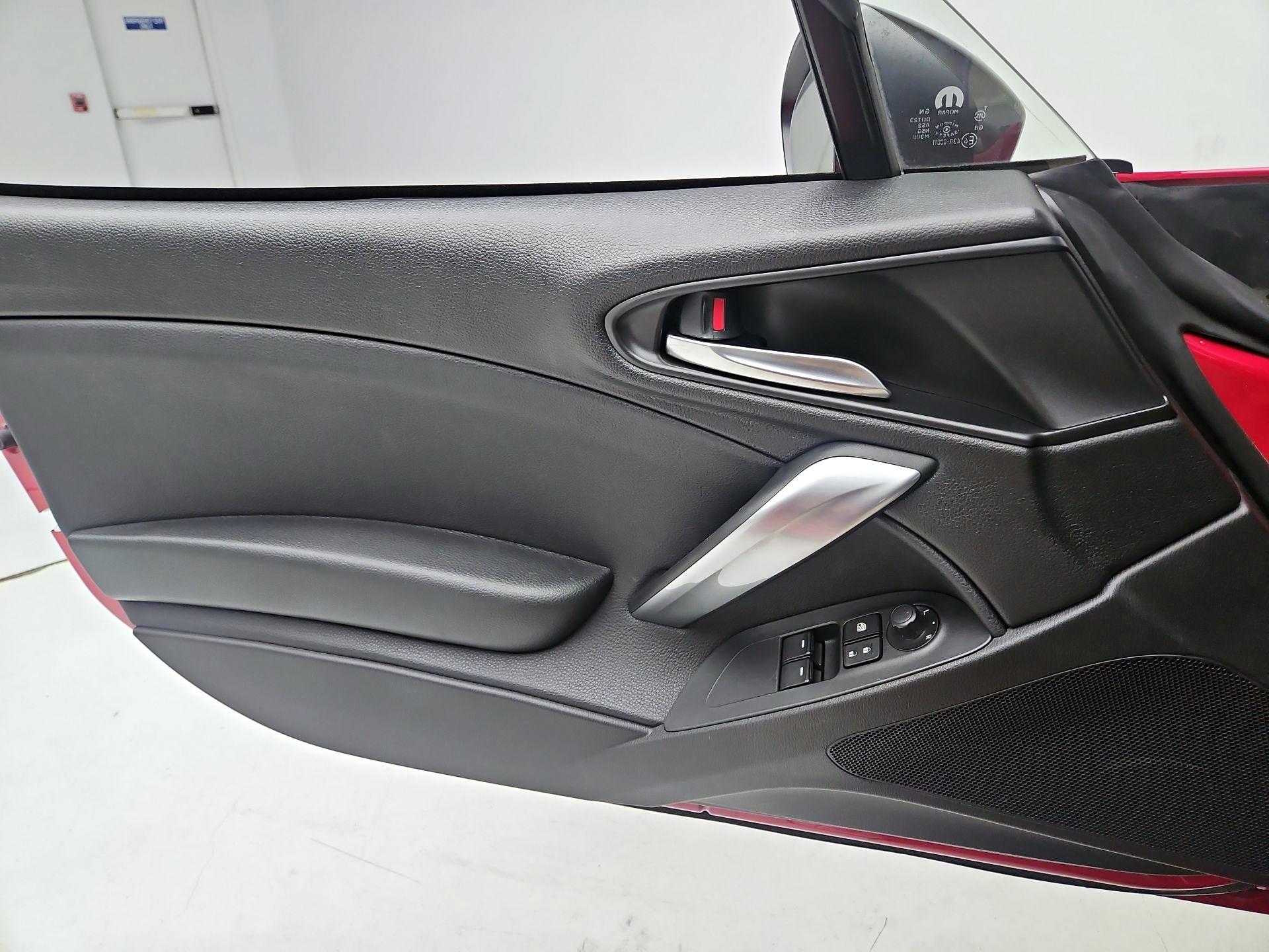 Thumbnail: 2020 Fiat 124 Spider - 12