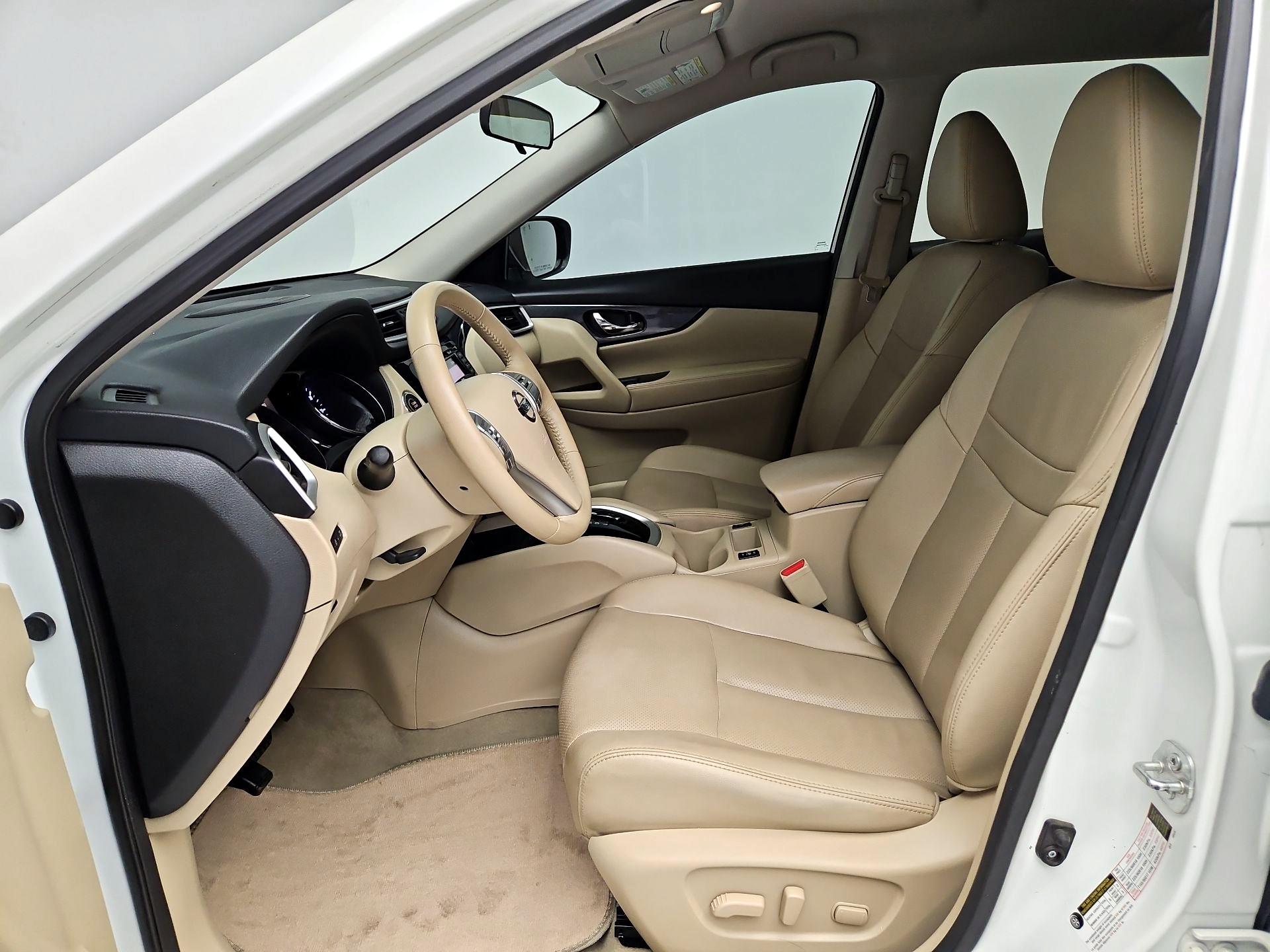 Thumbnail: 2015 Nissan Rogue - 11