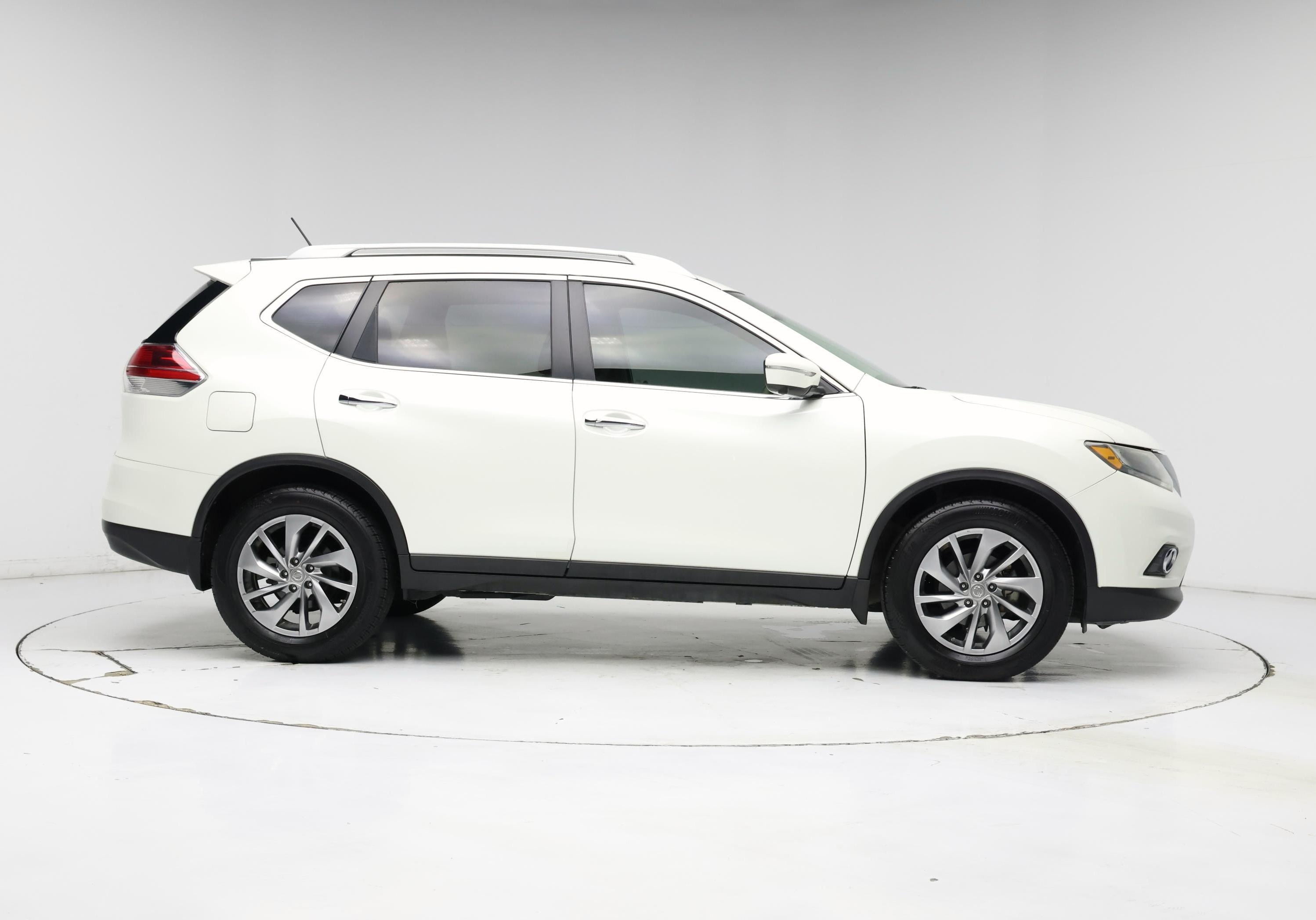 Thumbnail: 2015 Nissan Rogue - 7