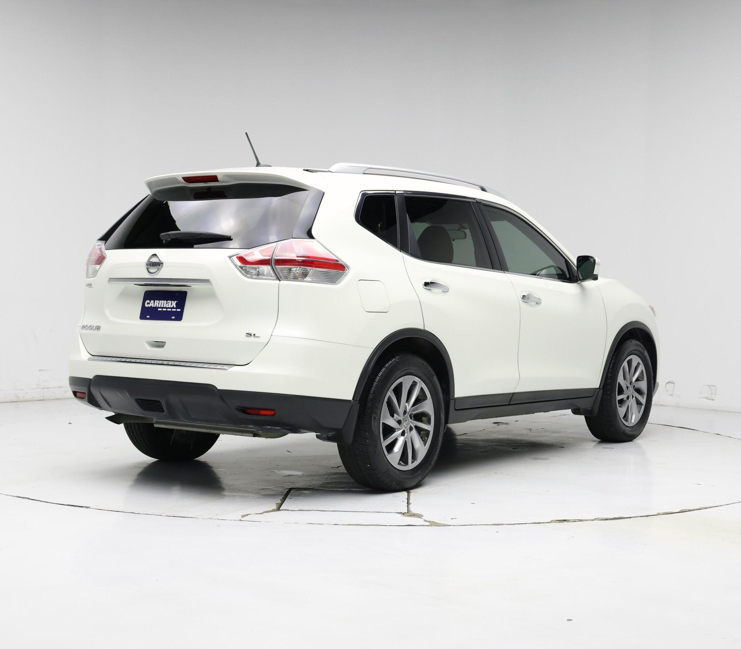 Thumbnail: 2015 Nissan Rogue - 8