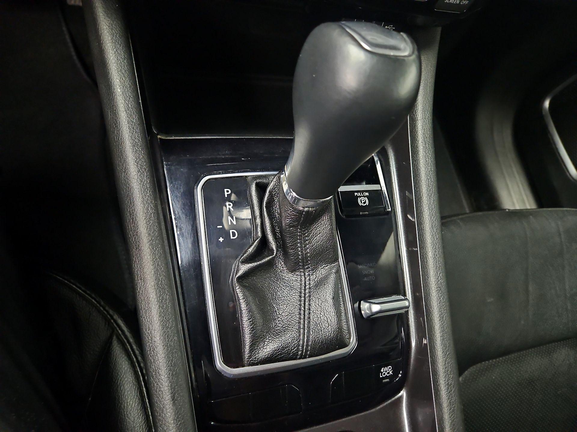 Thumbnail: 2022 Jeep Compass - 17