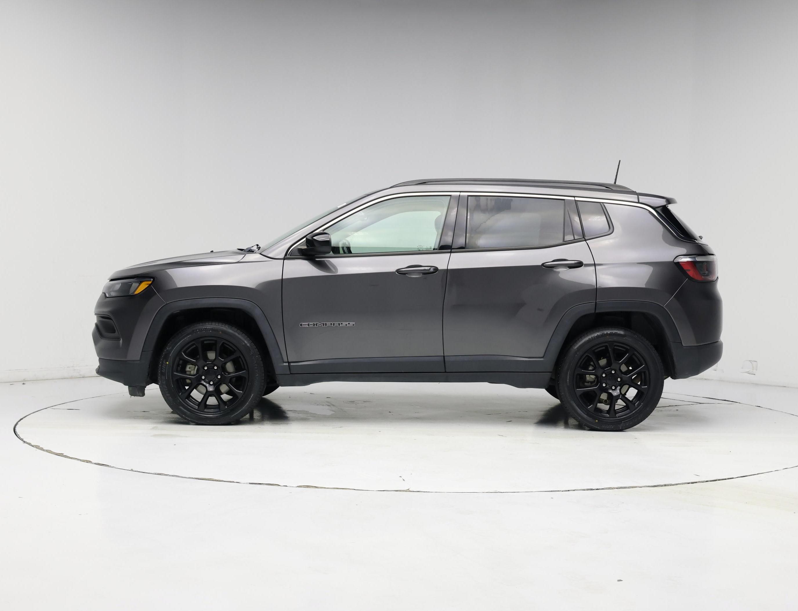 Thumbnail: 2022 Jeep Compass - 3