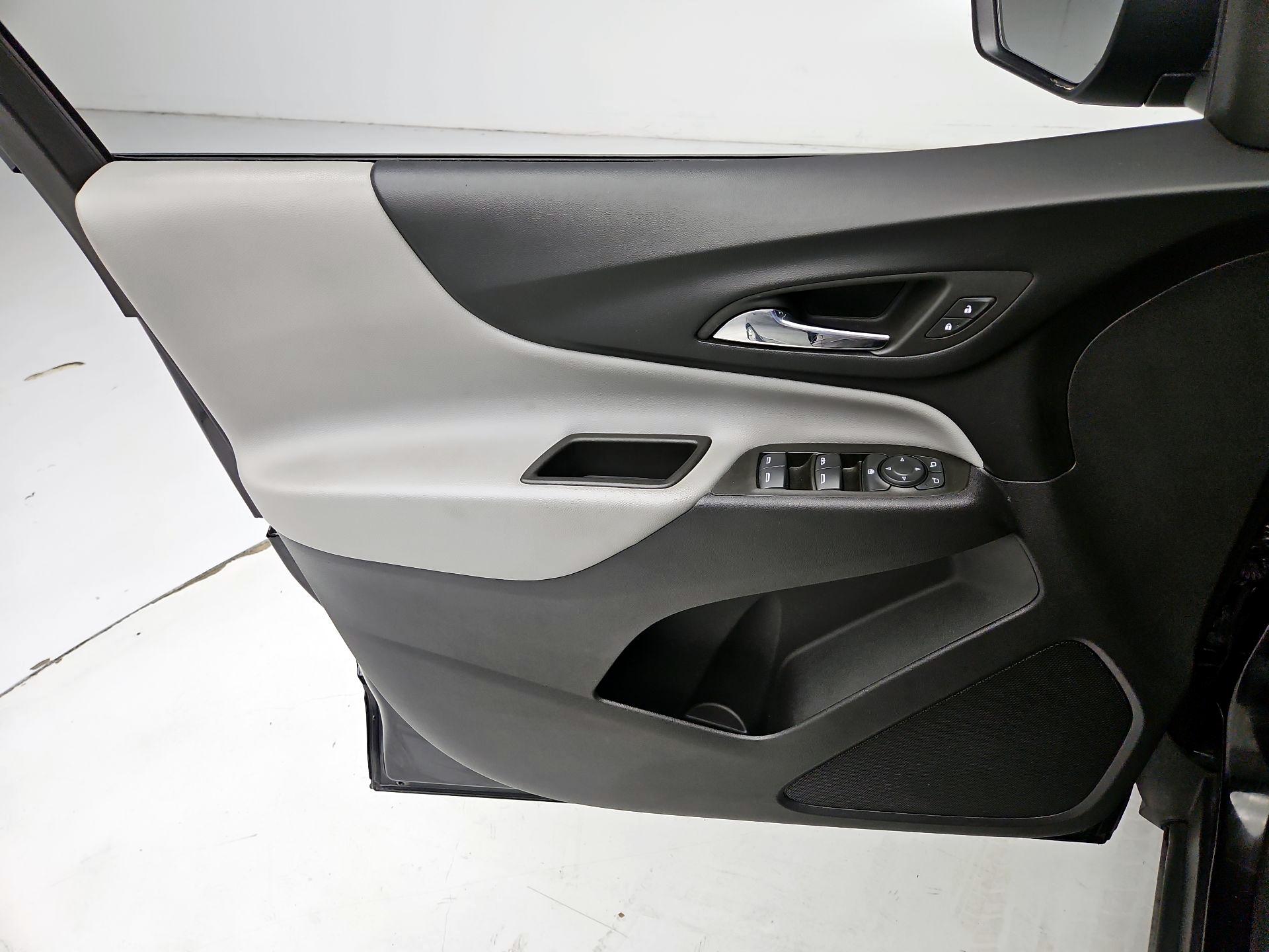 Thumbnail: 2023 Chevrolet Equinox - 12