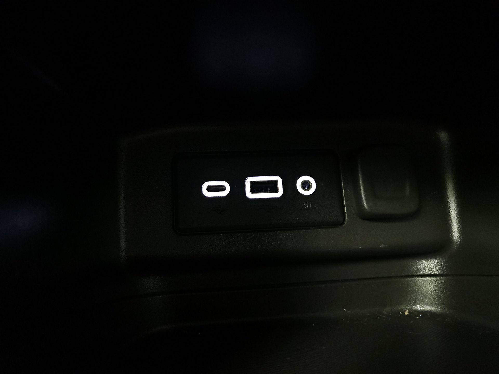 Thumbnail: 2023 Chevrolet Equinox - 18