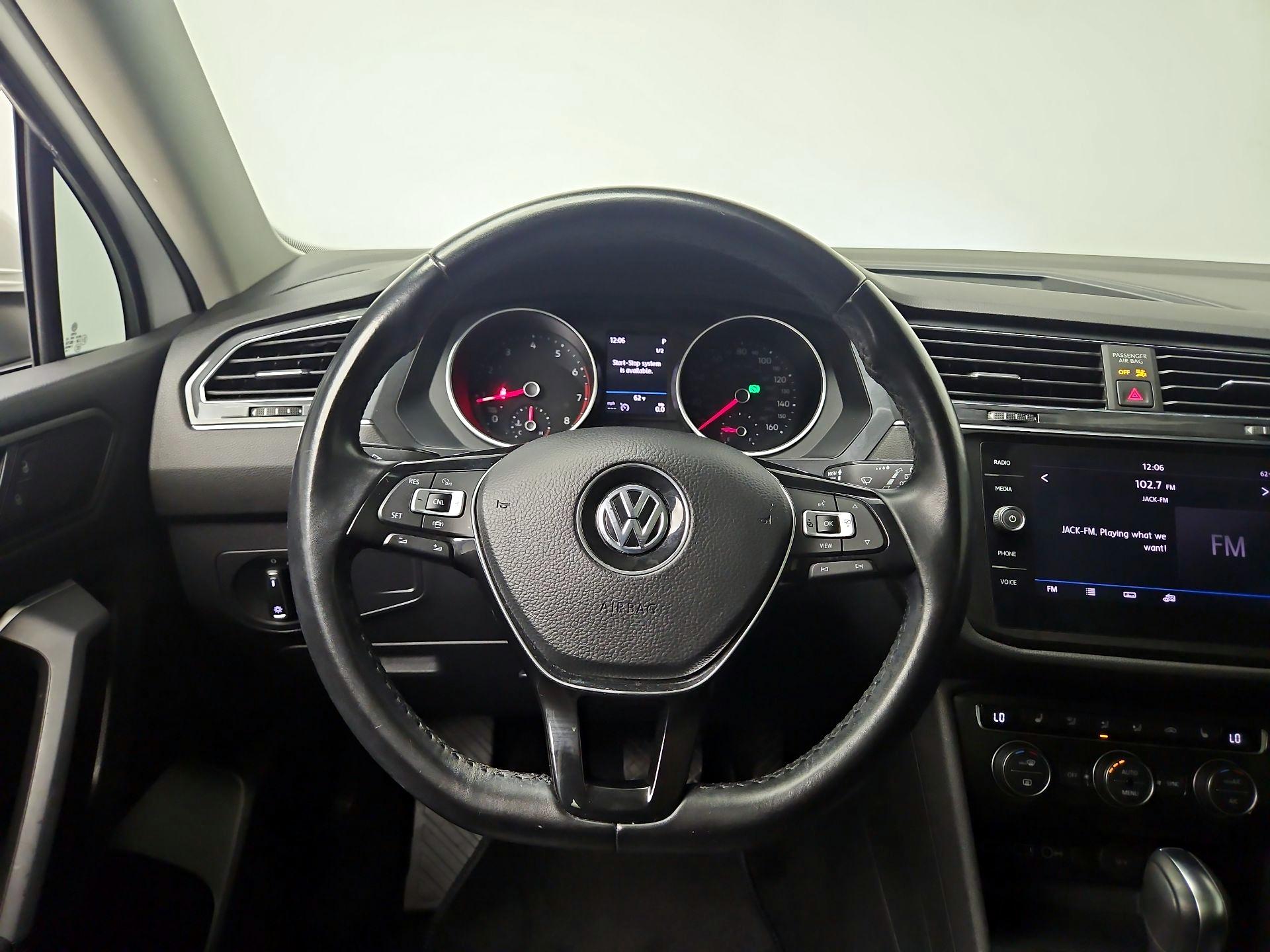 Thumbnail: 2019 Volkswagen Tiguan - 10